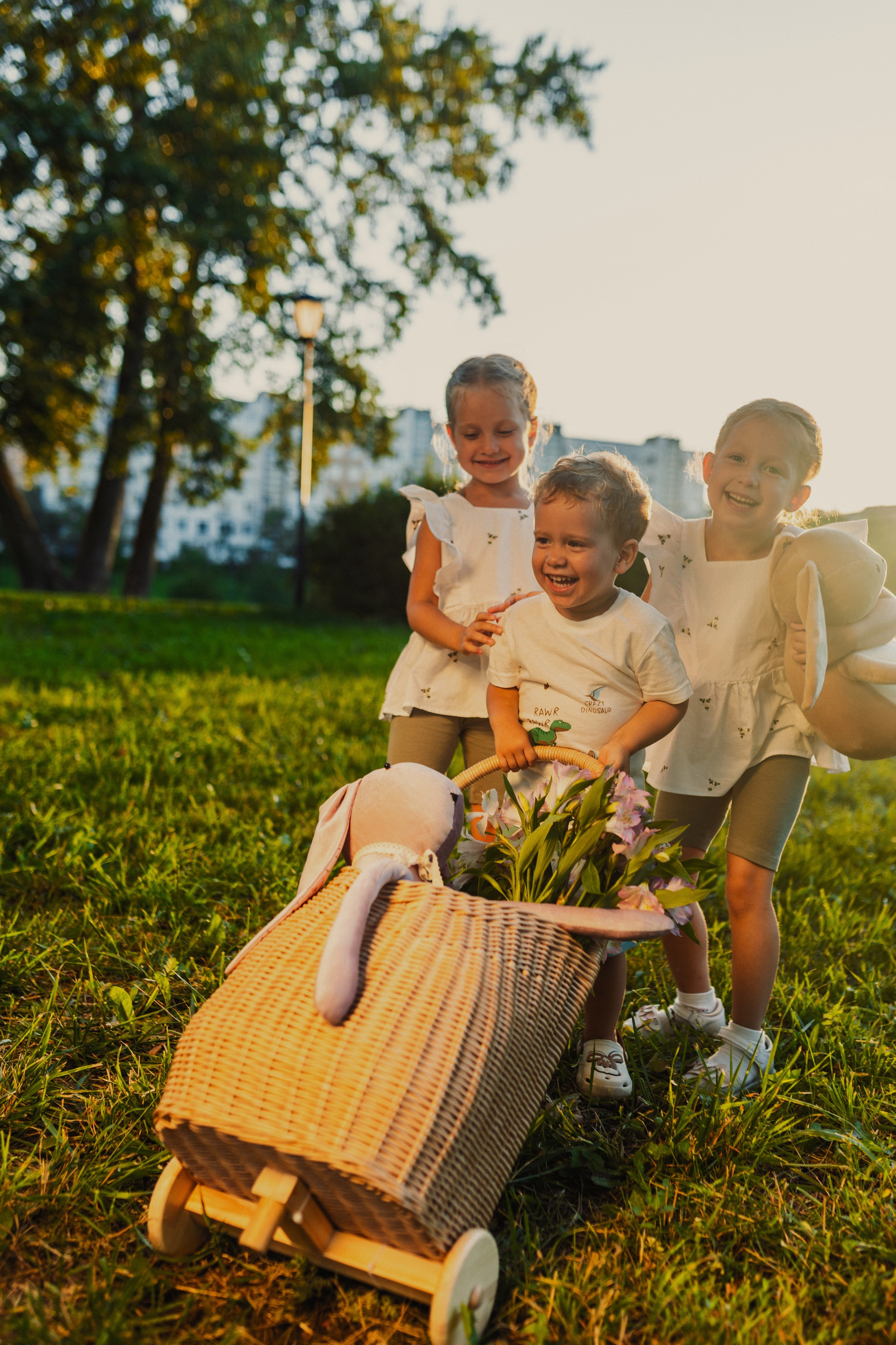 семейная съёмка летом в спокойной атмосфере