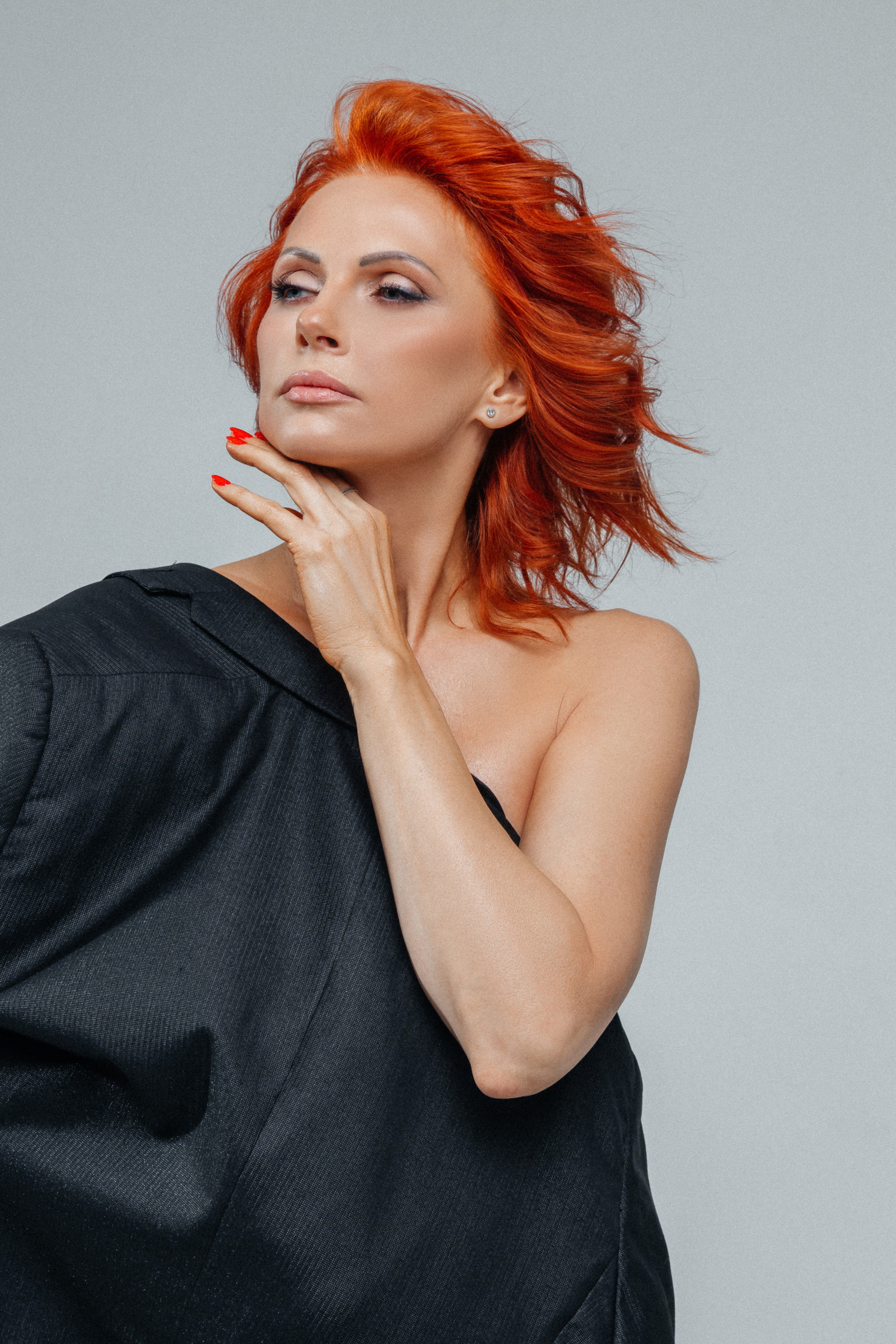 имиджевый портрет женщины на циклораме спб