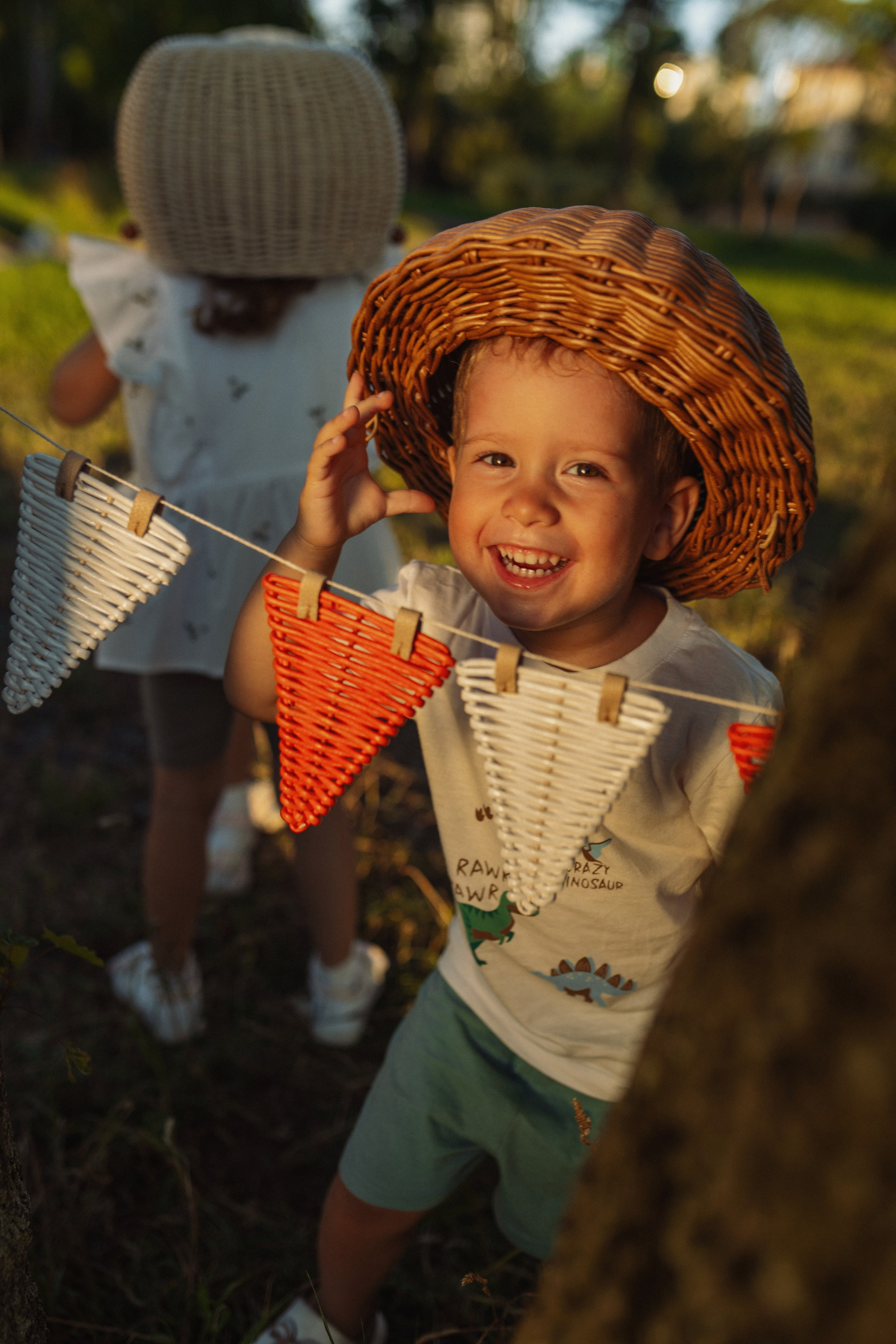 фотосъёмка семьи с детьми в летней атмосфере