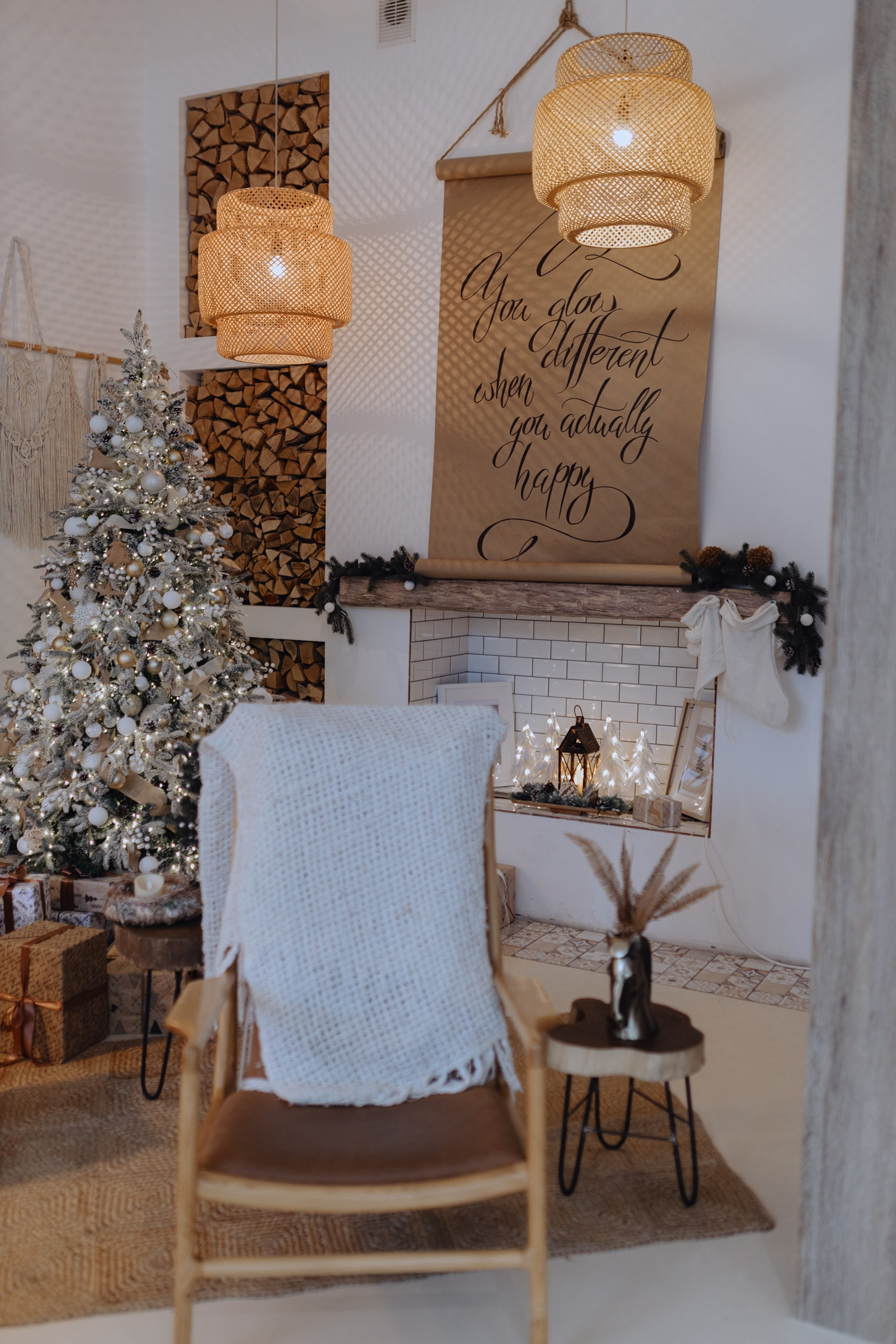 студийная фотосессия беременной пары