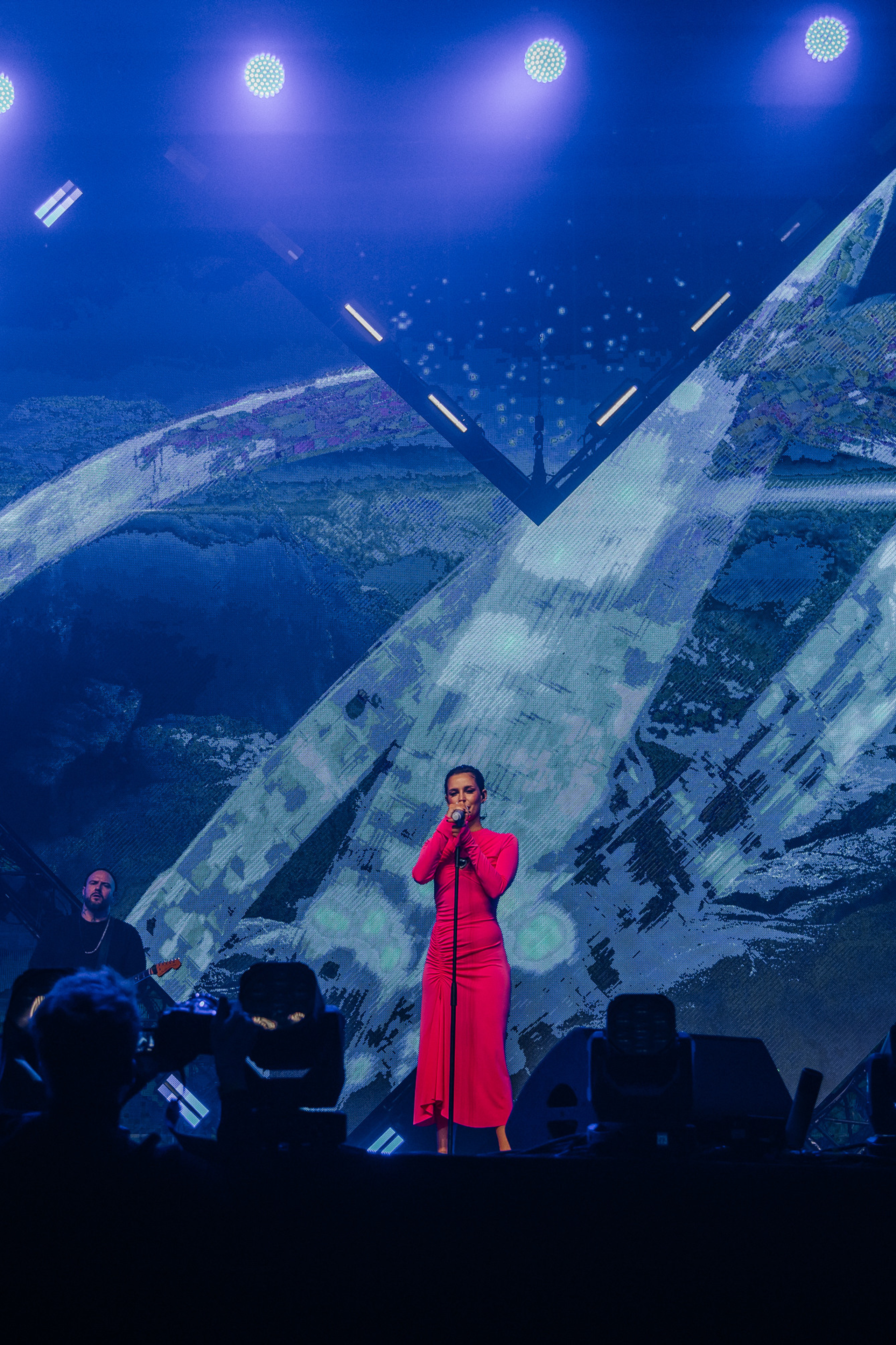 Портретный фотограф, свадебный фотограф, студийный фотограф, фотосессия Love Story, концертный фотограф, репортажный фотограф, коммерческий фотограф, фешн фотограф, международный фотограф, предметный фотограф