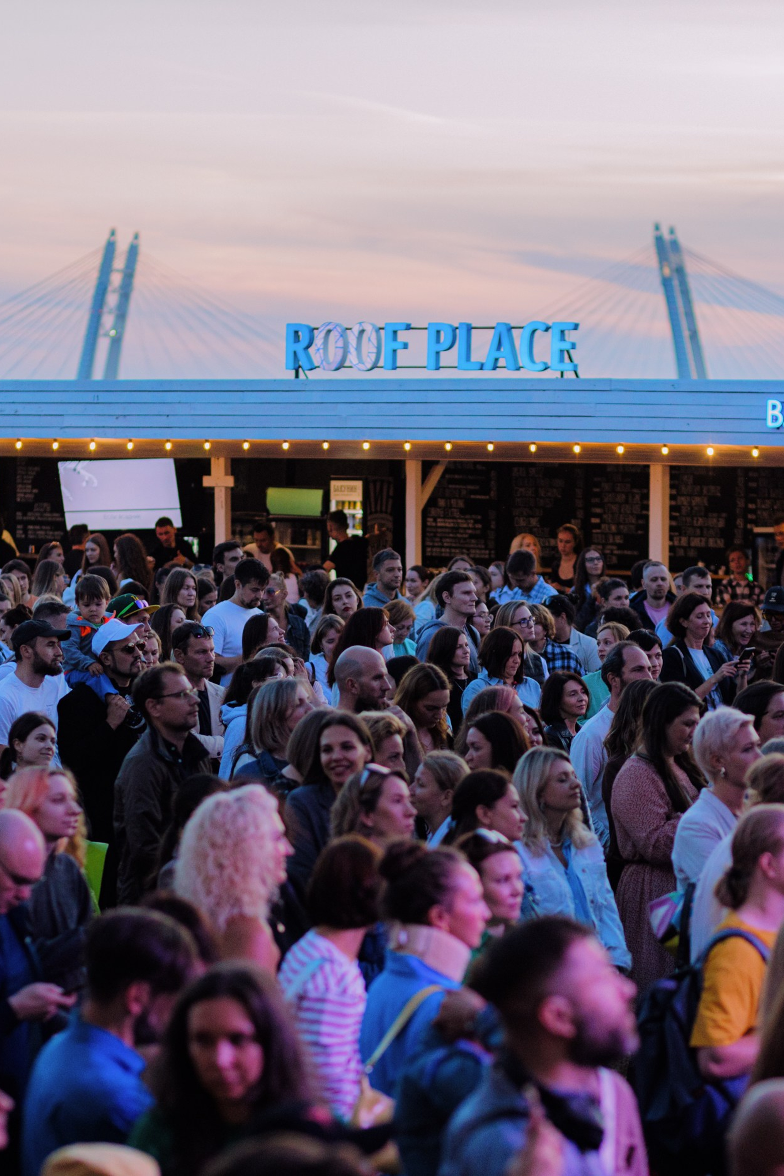 Женя Любич на Roof Place. Фотограф и видеограф в Санкт-Петербурге Александра Флотская