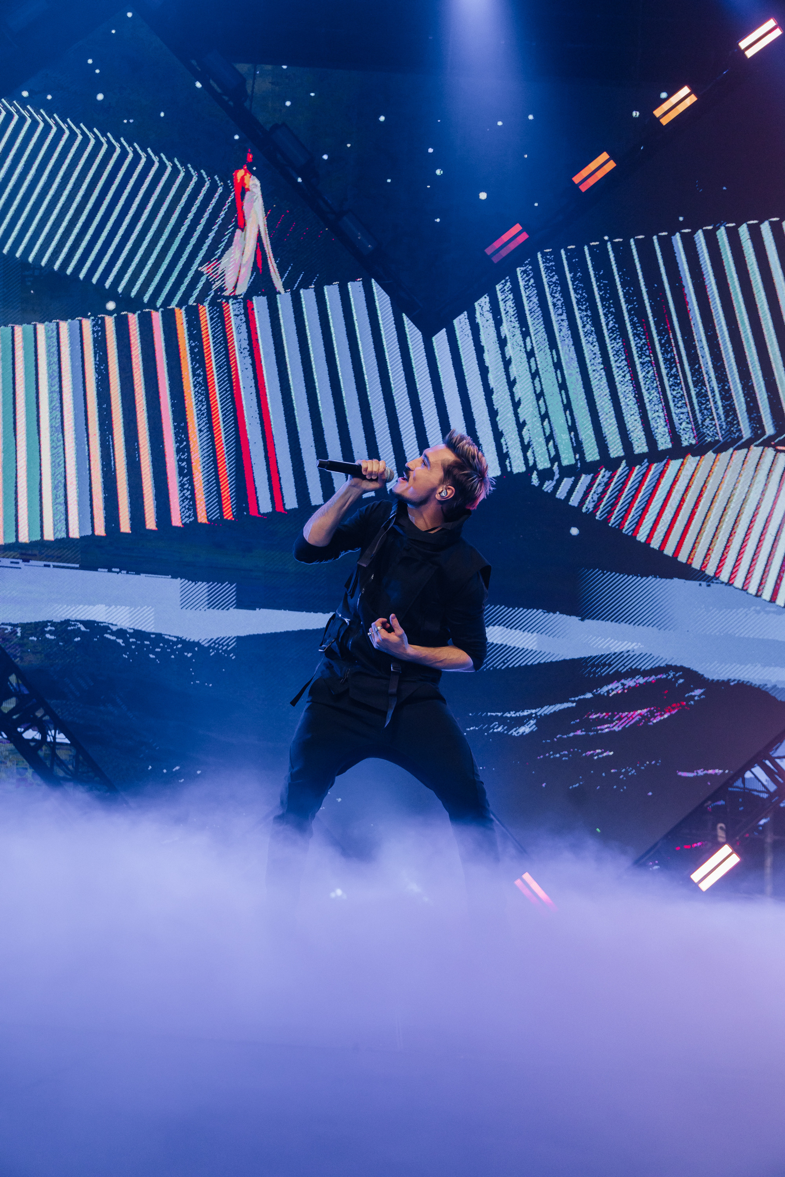 Портретный фотограф, свадебный фотограф, студийный фотограф, фотосессия Love Story, концертный фотограф, репортажный фотограф, коммерческий фотограф, фешн фотограф, международный фотограф, предметный фотограф