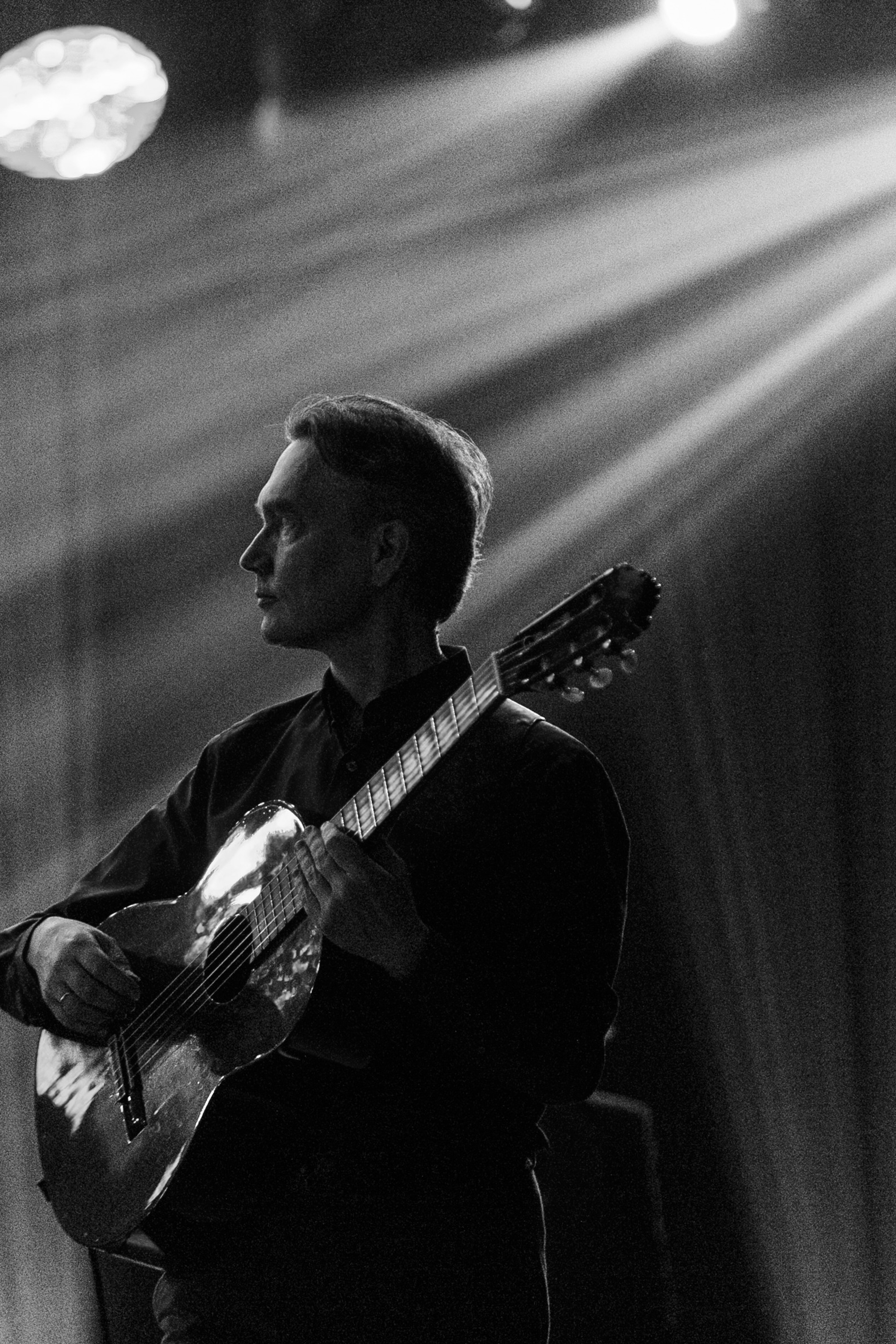 Портретный фотограф, свадебный фотограф, студийный фотограф, фотосессия Love Story, концертный фотограф, репортажный фотограф, коммерческий фотограф, фешн фотограф, международный фотограф, предметный фотограф