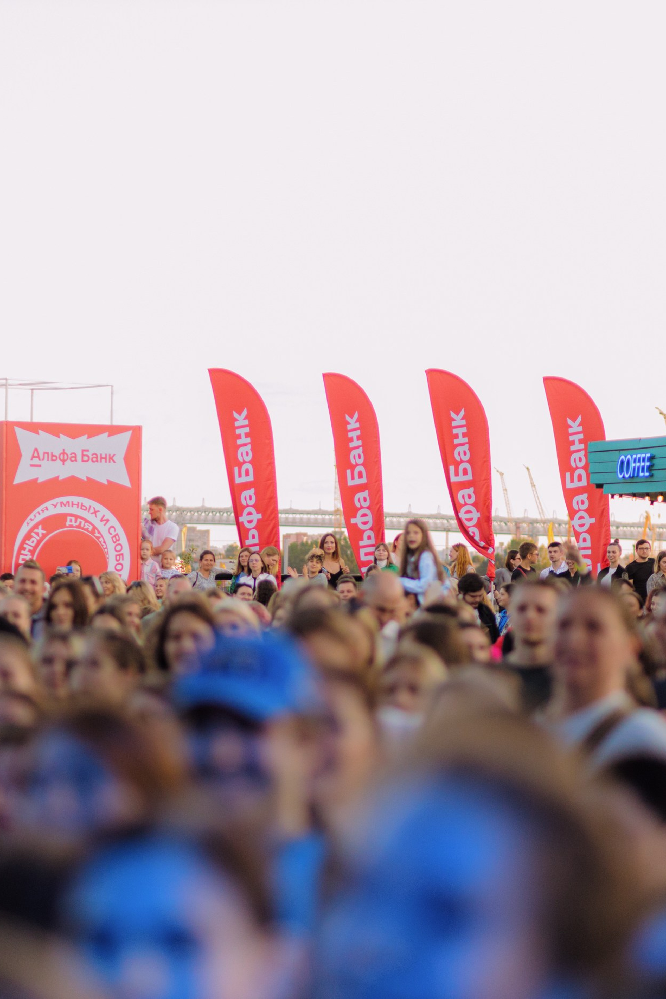 Ваня Дмитриенко в Roof Place. Фотограф и видеограф в Санкт-Петербурге Александра Флотская