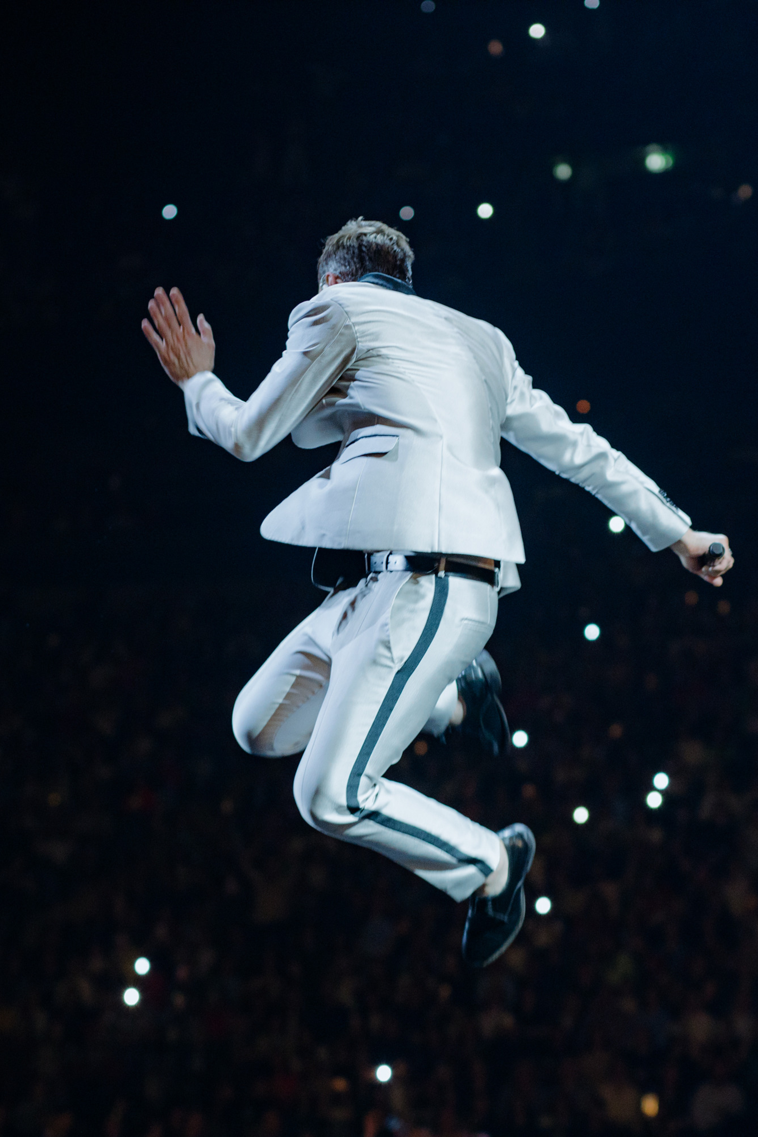 Портретный фотограф, свадебный фотограф, студийный фотограф, фотосессия Love Story, концертный фотограф, репортажный фотограф, коммерческий фотограф, фешн фотограф, международный фотограф, предметный фотограф