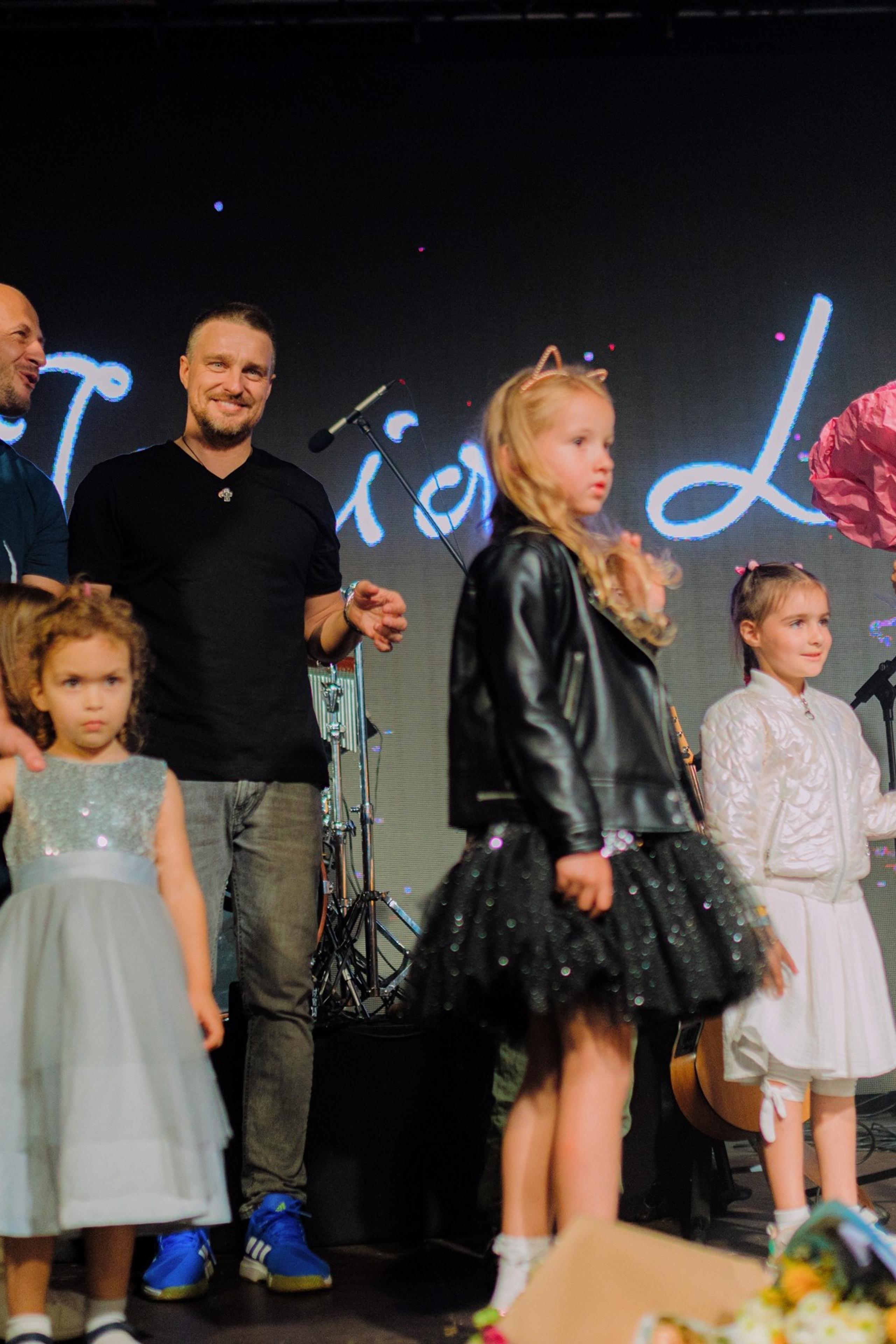 Женя Любич на Roof Place. Фотограф и видеограф в Санкт-Петербурге Александра Флотская