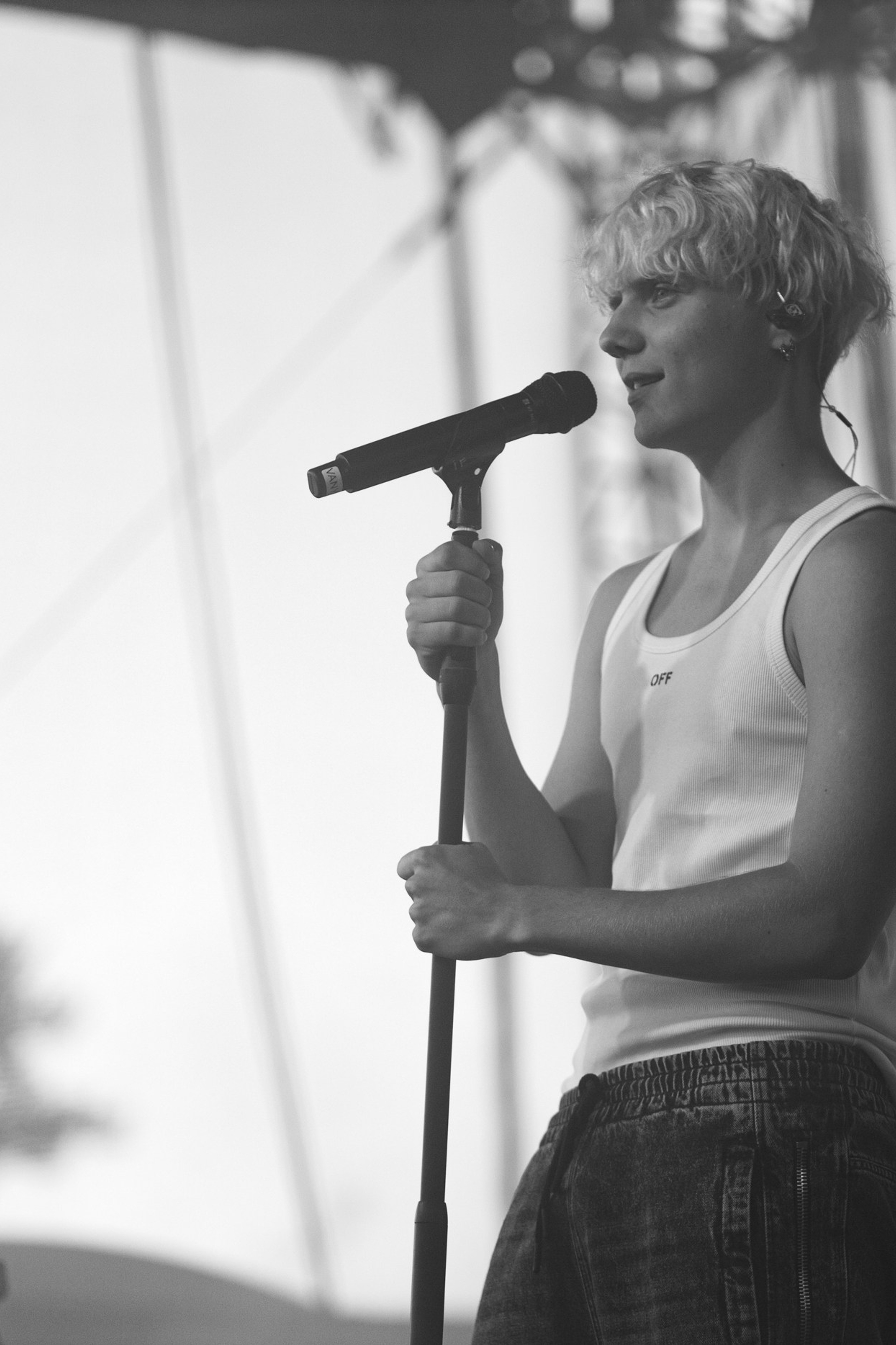 Ваня Дмитриенко в Roof Place. Фотограф и видеограф в Санкт-Петербурге Александра Флотская