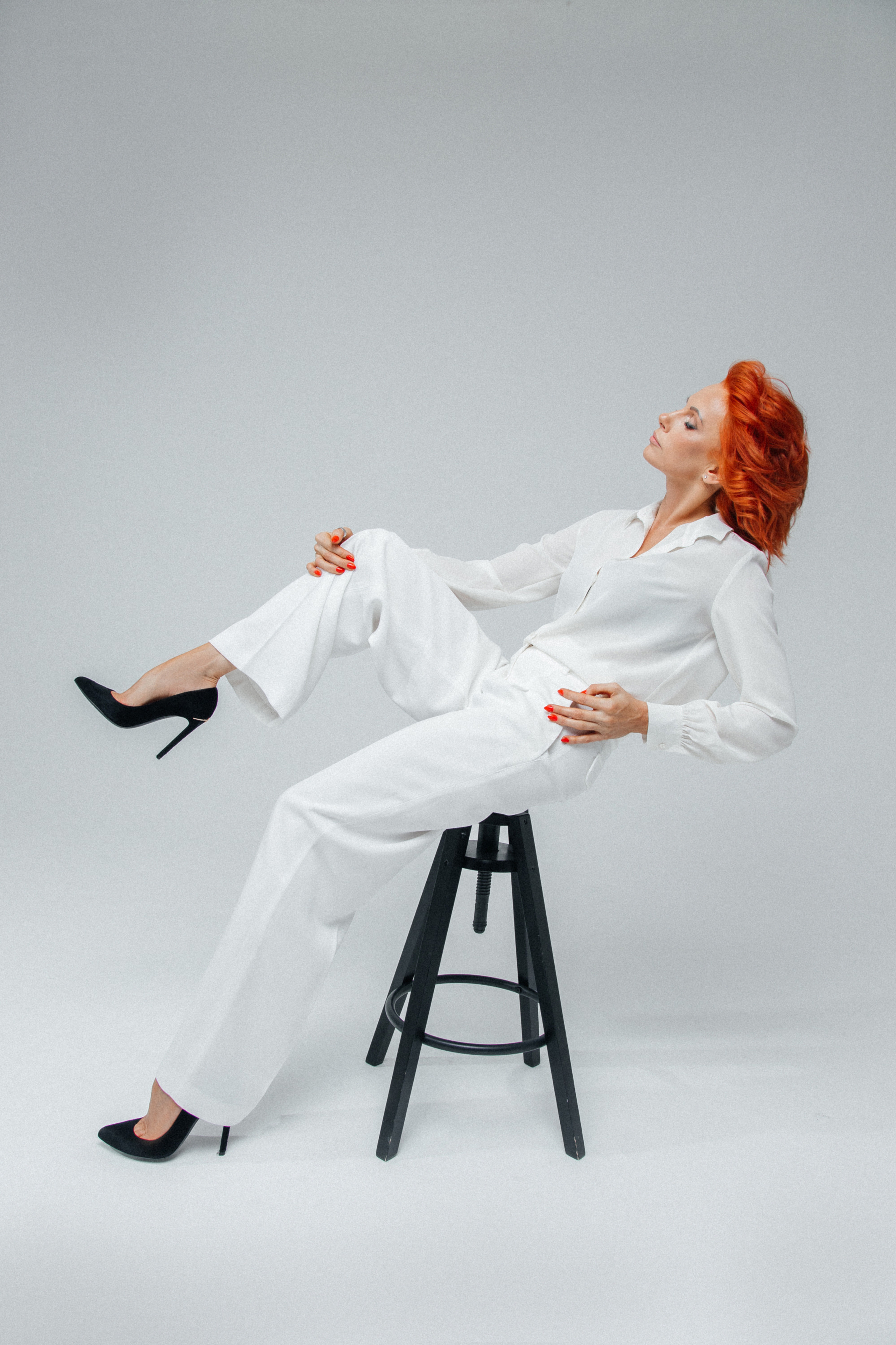 женский деловой портрет на циклораме спб