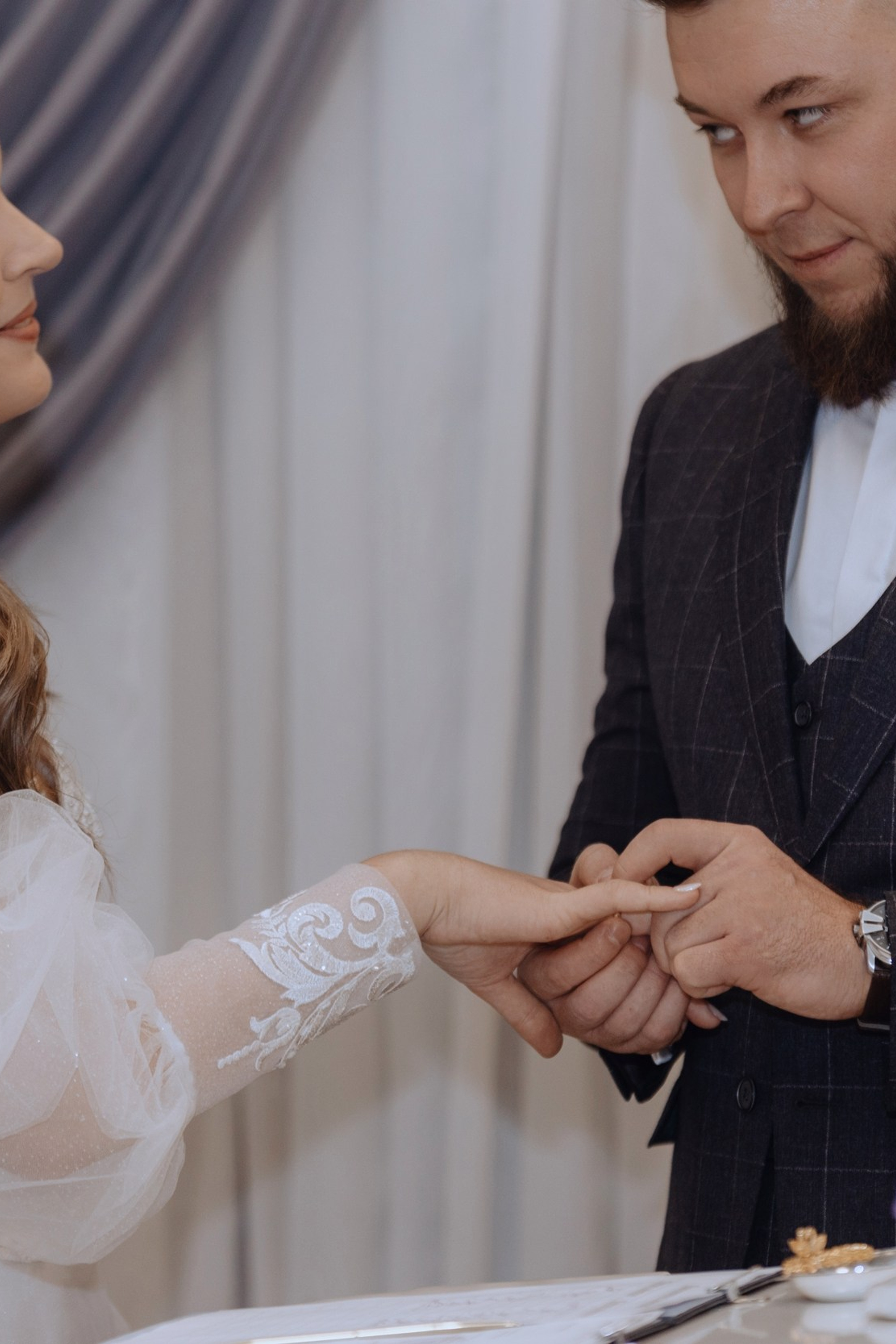 свадебная съёмка в загсе без постановки