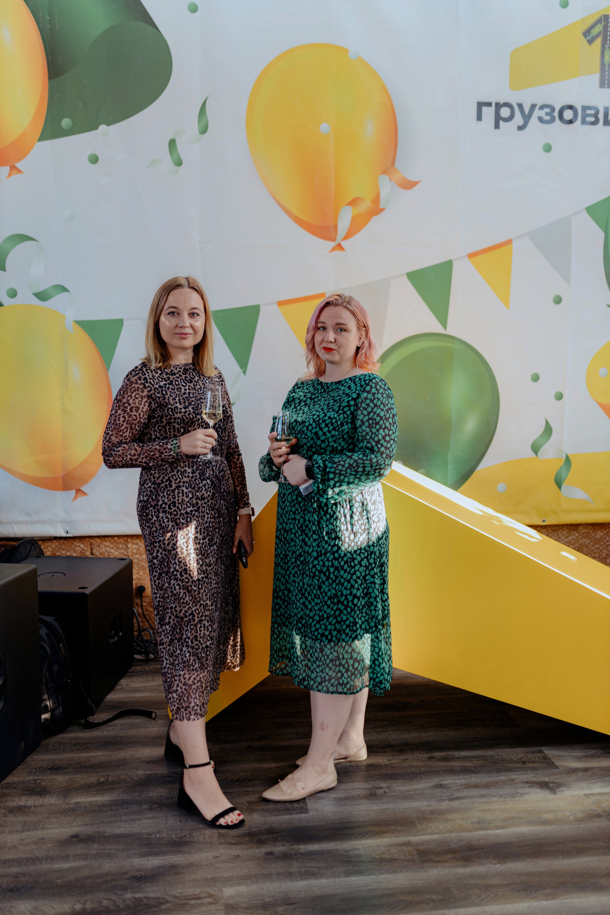 Корпоратив, корпоративная фотосессия, репортаж корпоратива, репортаж корпоративного праздника, фотосъёмка корпоратива, съёмка корпоратива, компания Грузовичкоф, День Рождения Грузовичкоф, 18 лет компании Грузовичкоф, фотограф на корпоратив, фотограф на день рождения, фотограф на день рождения компании, репортажный фотограф, репортаж праздника, фотосъёмка праздника, фотограф на новый год, фотограф санкт-петербург, фотограф питер, фотограф москва, фотограф спб