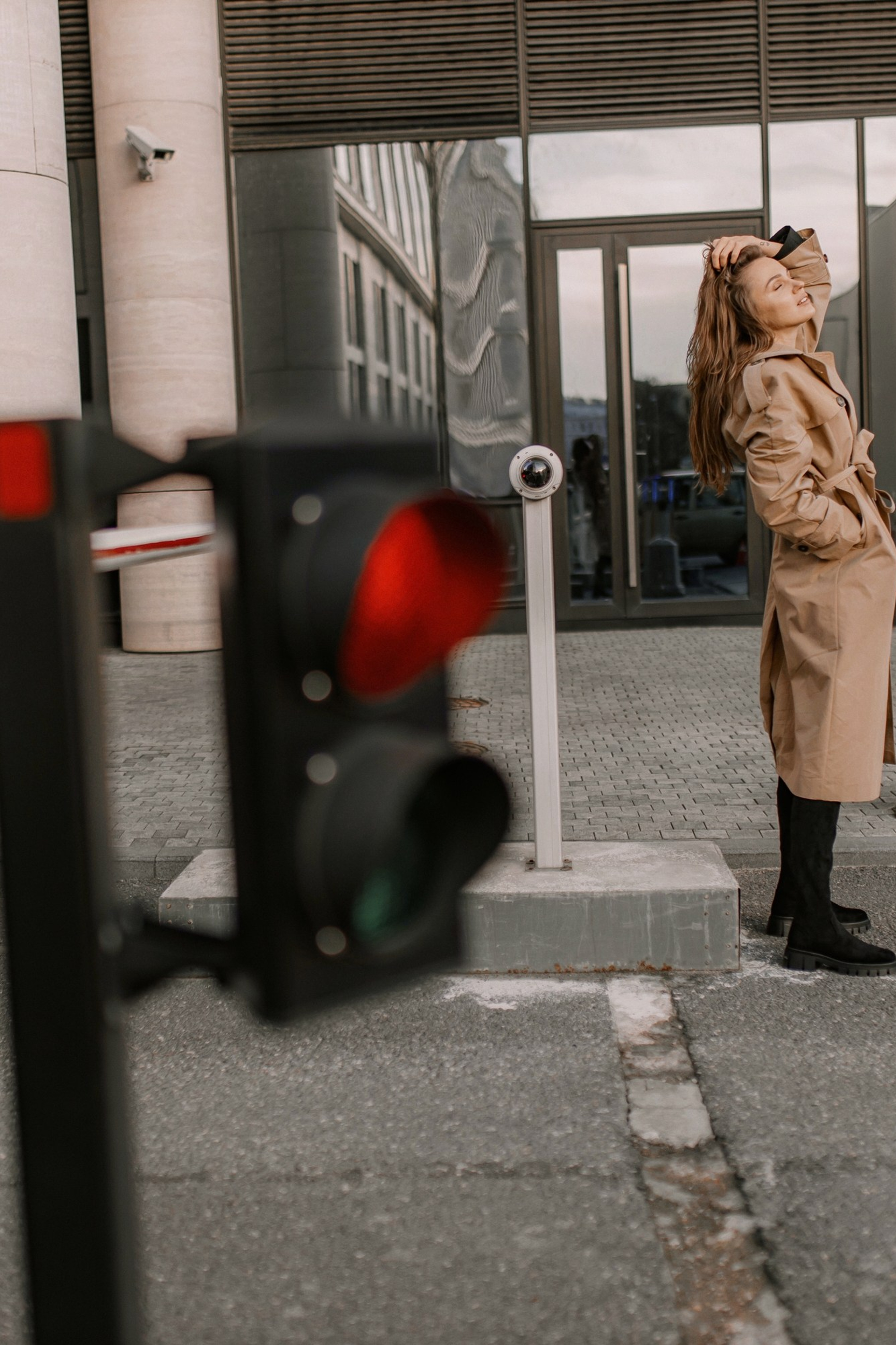 портрет женщины в городской архитектуре невская ратуша