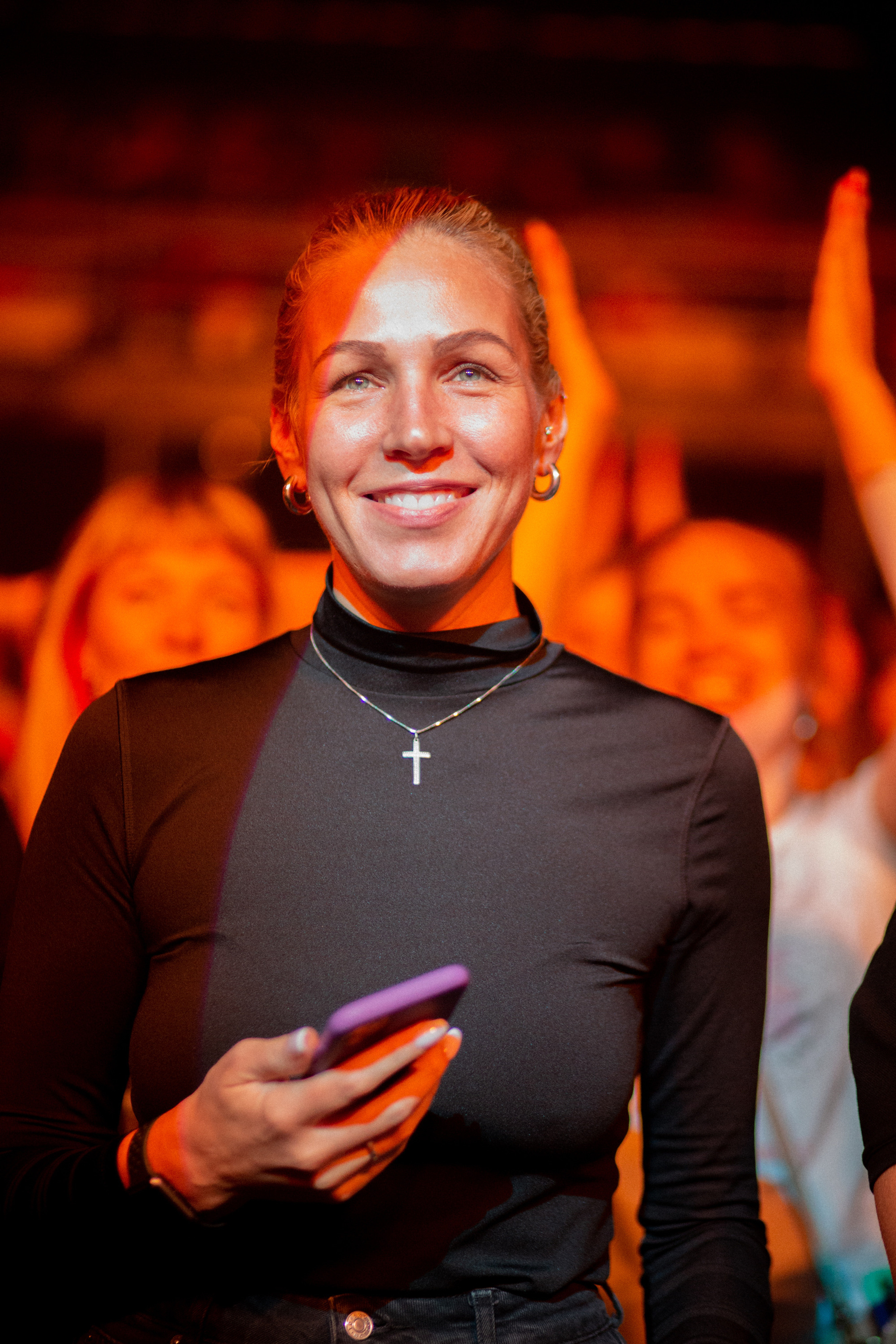 Портретный фотограф, свадебный фотограф, студийный фотограф, фотосессия Love Story, концертный фотограф, репортажный фотограф, коммерческий фотограф, фешн фотограф, международный фотограф, предметный фотограф