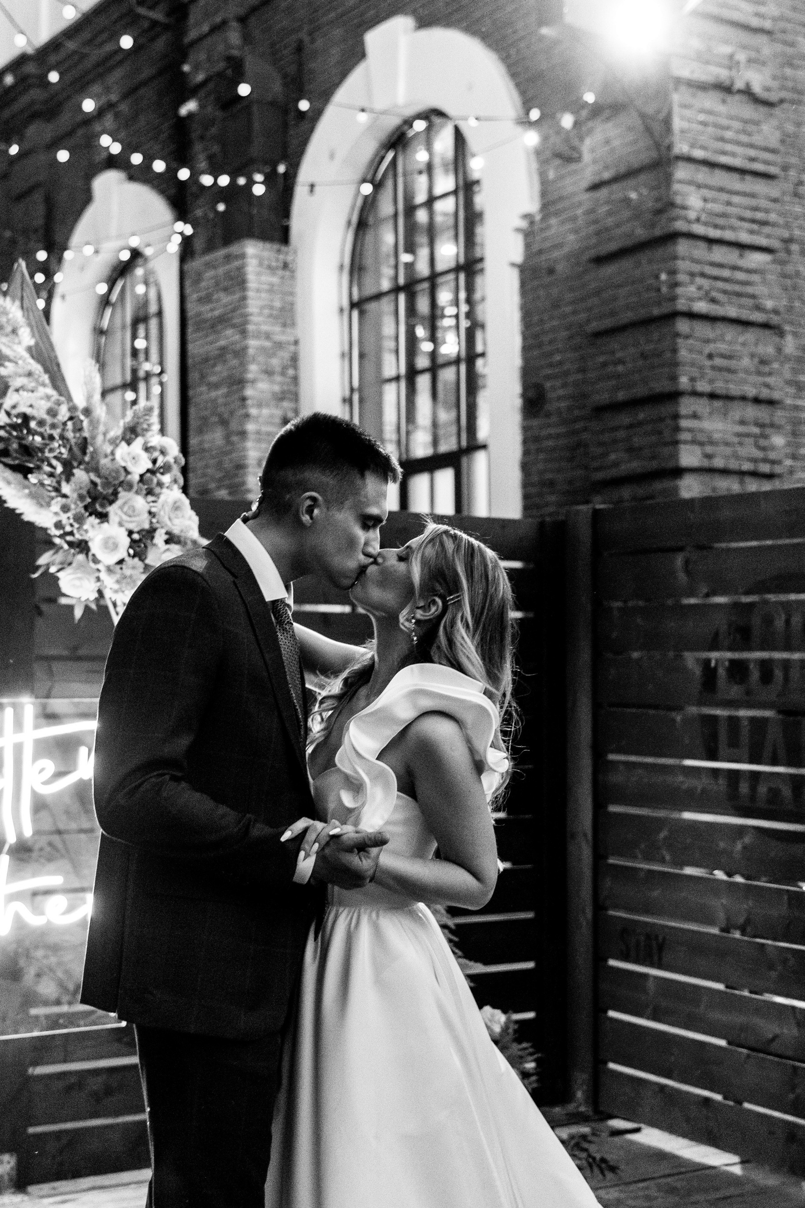 парочка в июне