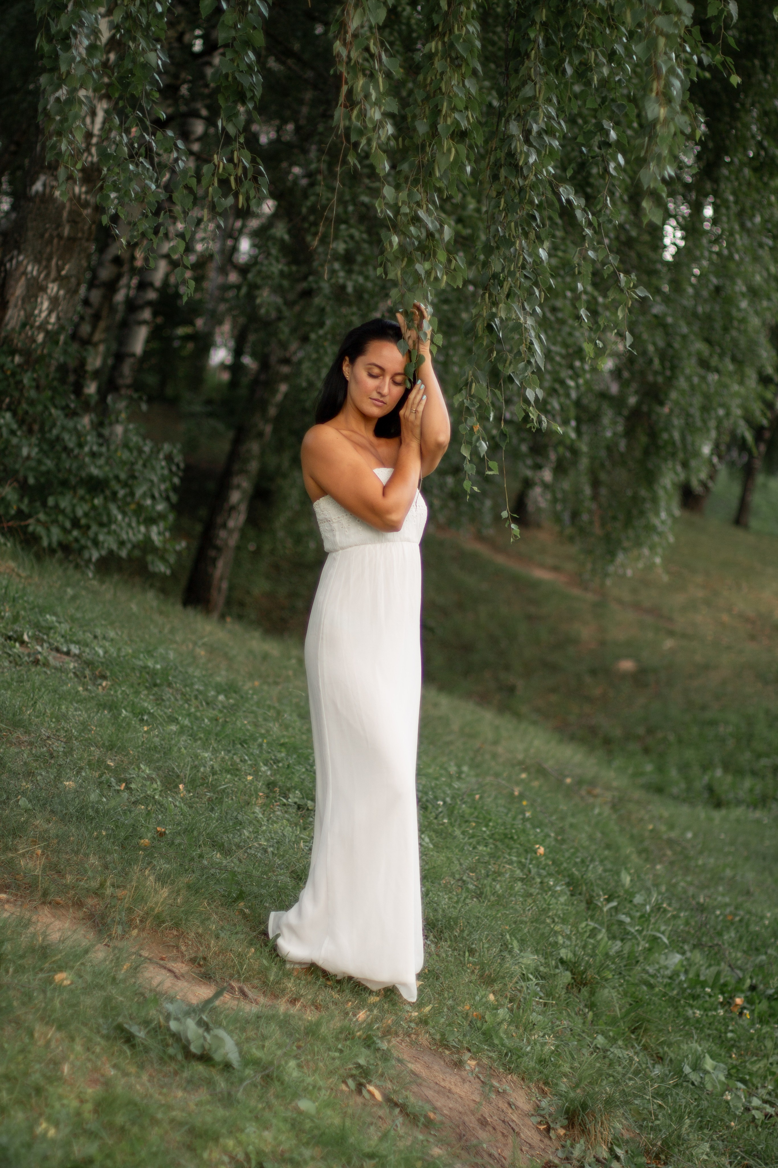 Анастасия. Фотосессия в городе, набережная реки Купелинки.