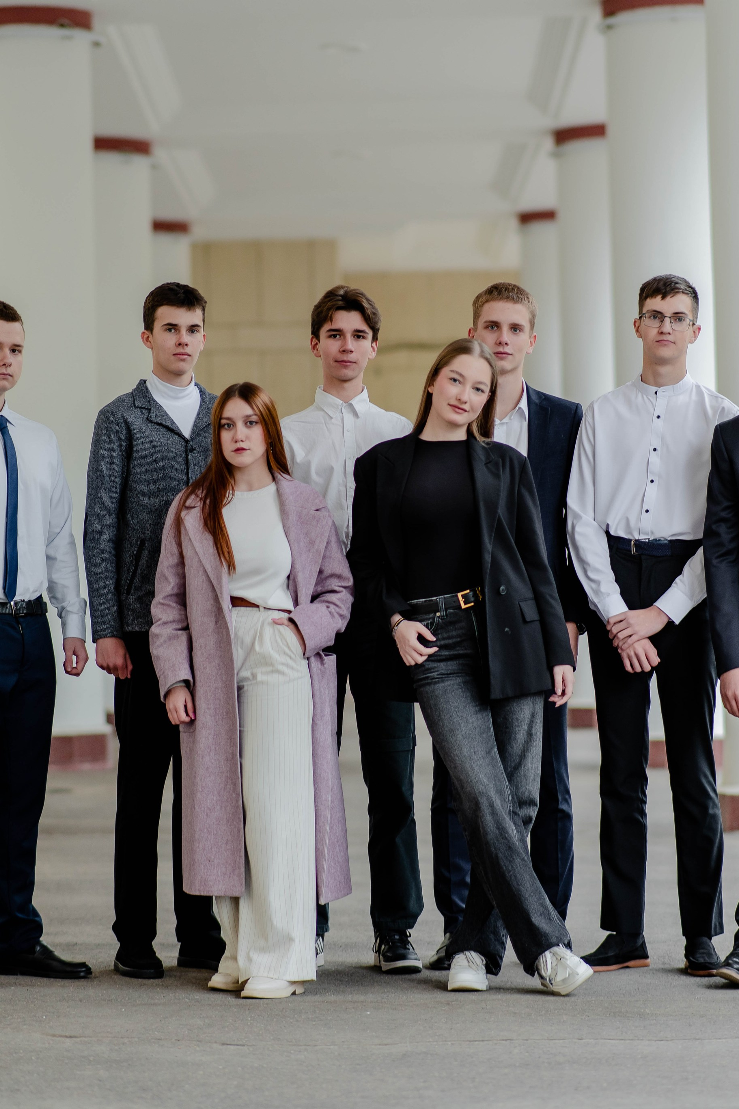 Фотосессия ШКОЛА 112 КЛАСС 11Б Выпуск 2026. Современные Выпускные Альбомы в Ростове-на-Дону