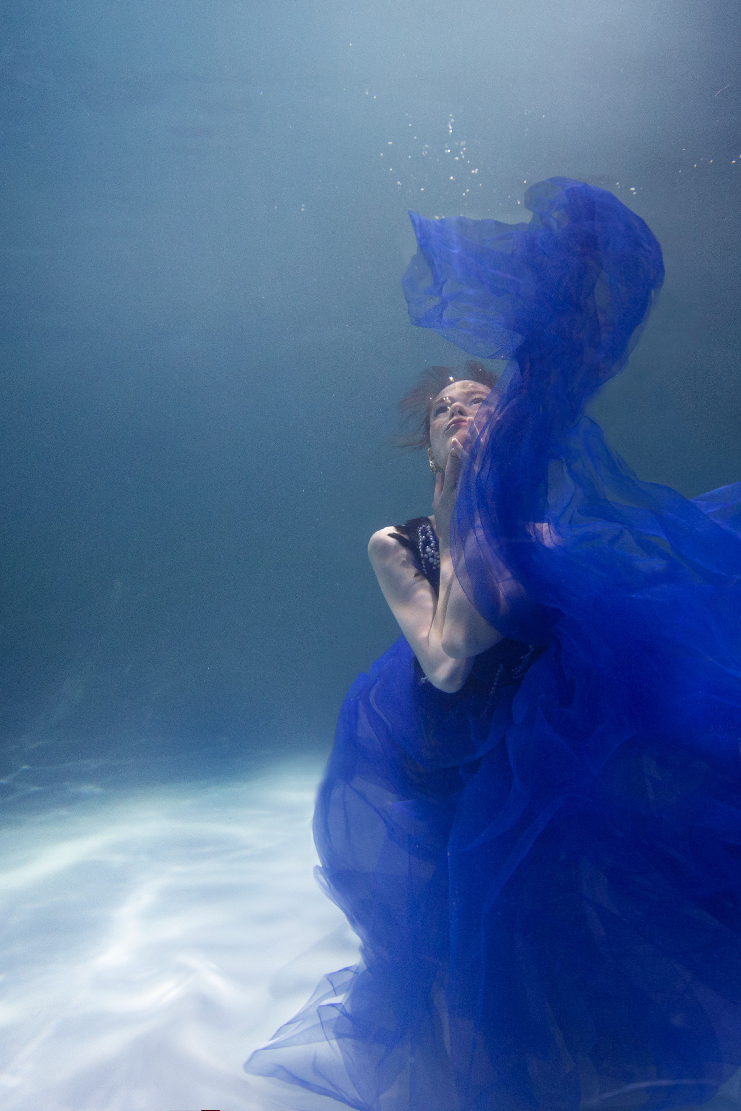 Анастасия (подводная съемка в платье)