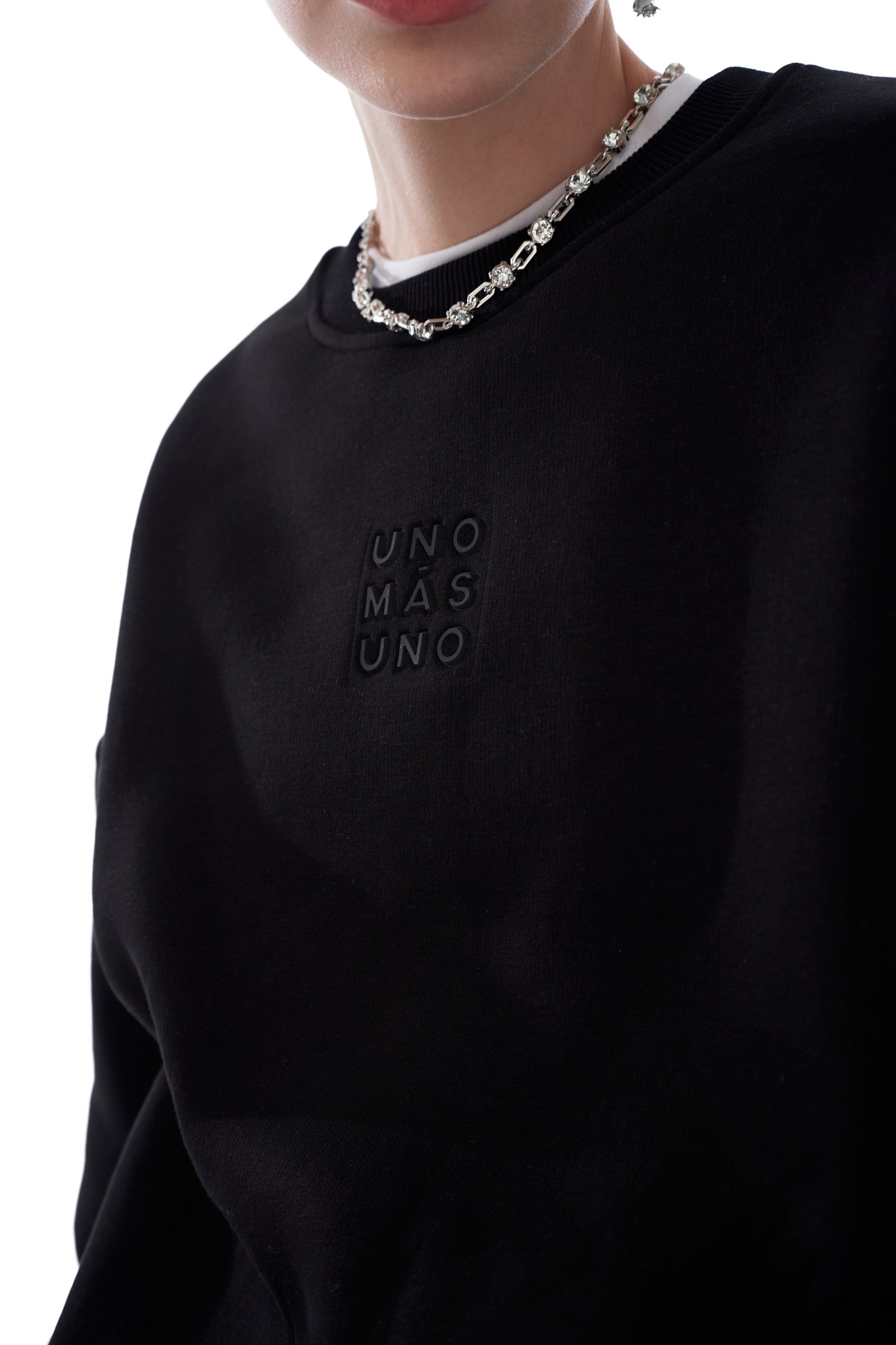 Каталог Uno Mas Uno. Михаил Евтух — фотограф для брендов и маркетплейсов в Минске