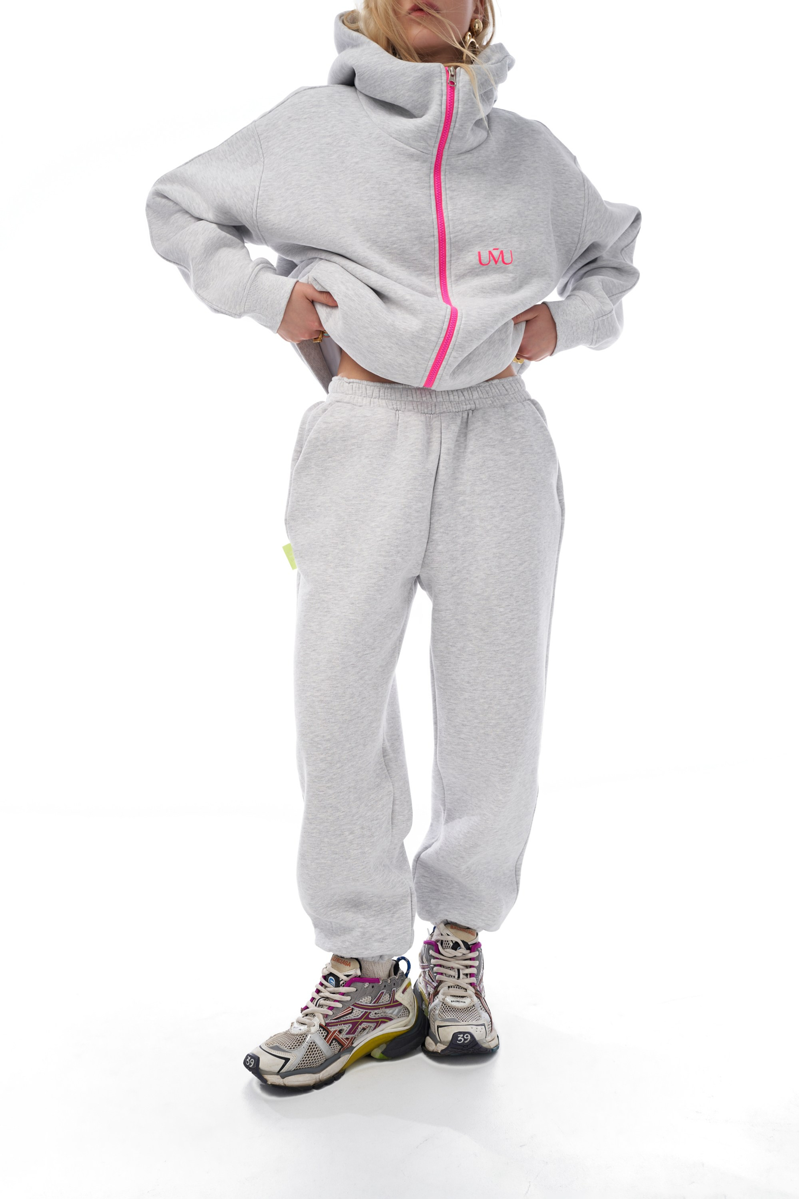 Каталог Uno Mas Uno. Михаил Евтух — фотограф для брендов и маркетплейсов в Минске