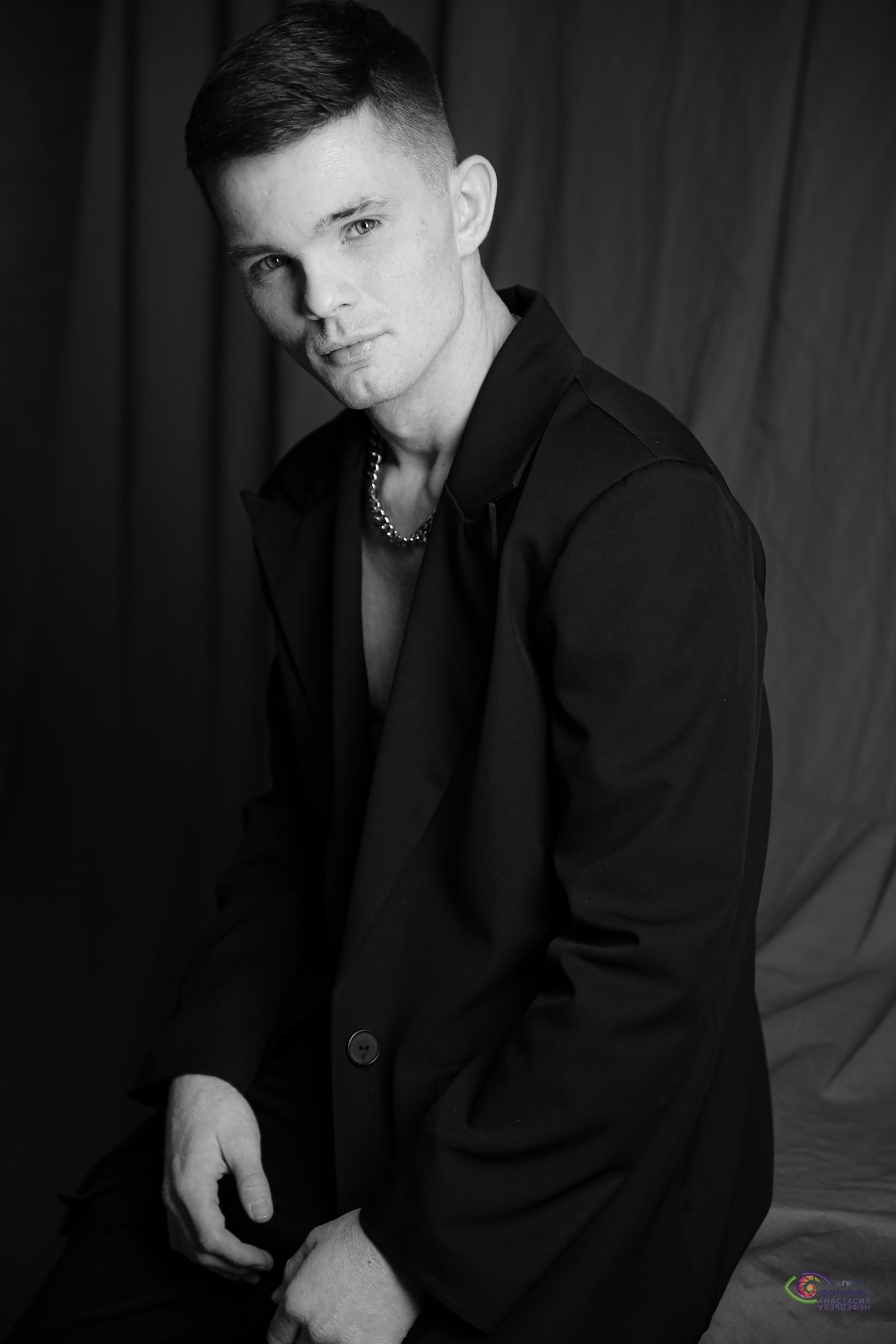 Фотосессии для мужчин. Профессиональный фотограф. Работаю в Улан-Удэ, Новосибирске и др