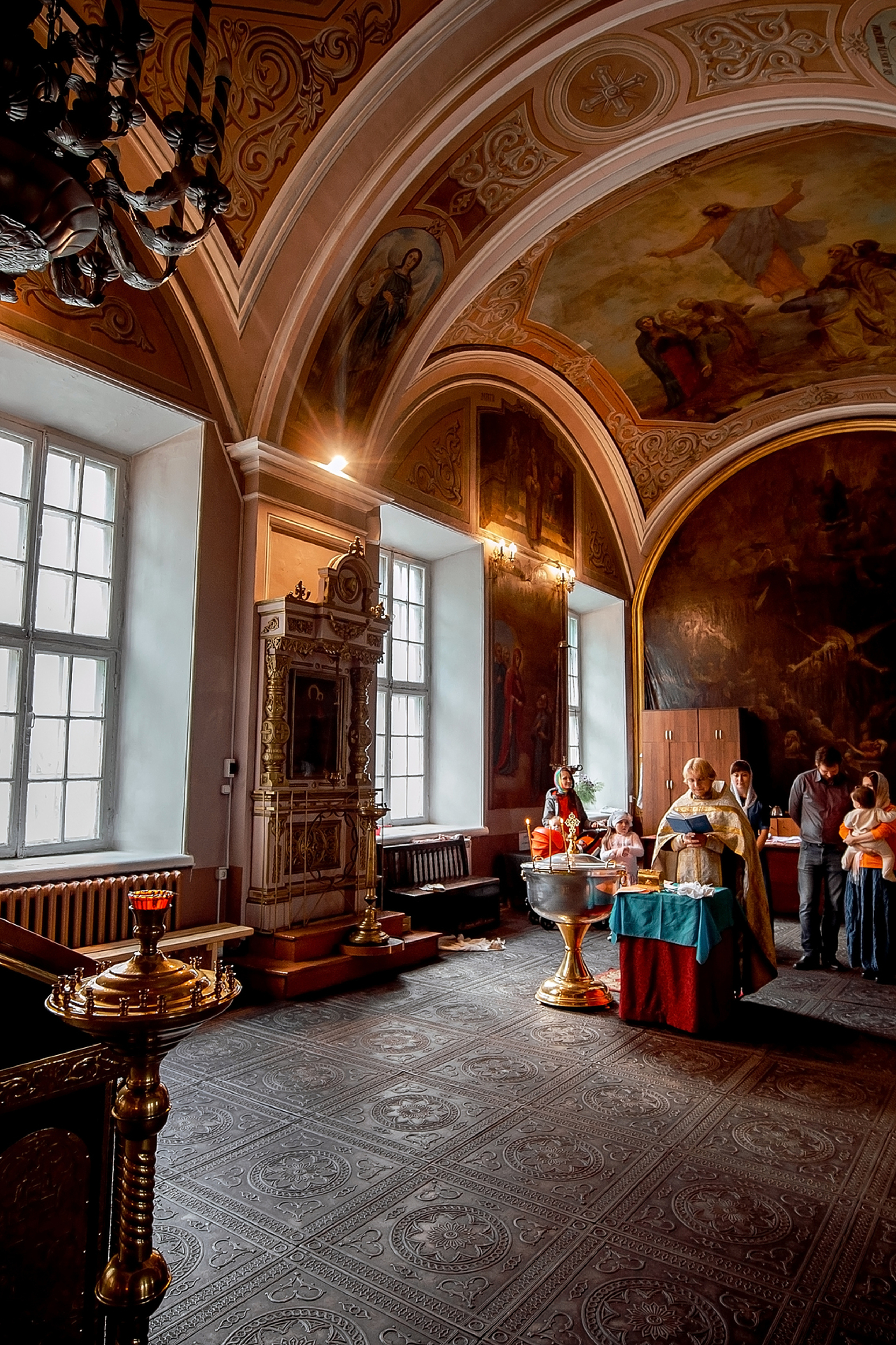 Светлана, Лосино-петровский, Никольский храм