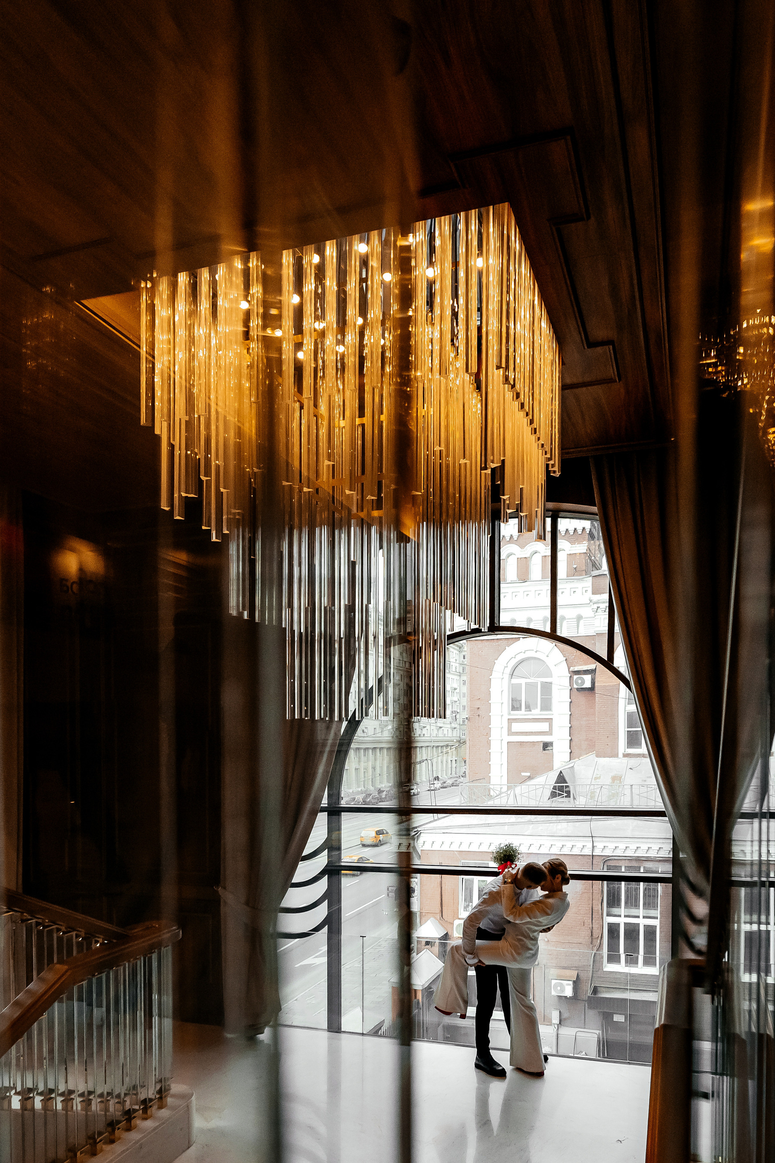 Свадебная фотосессия для двоих в отеле. Москва, Marriott Imperial Plaza