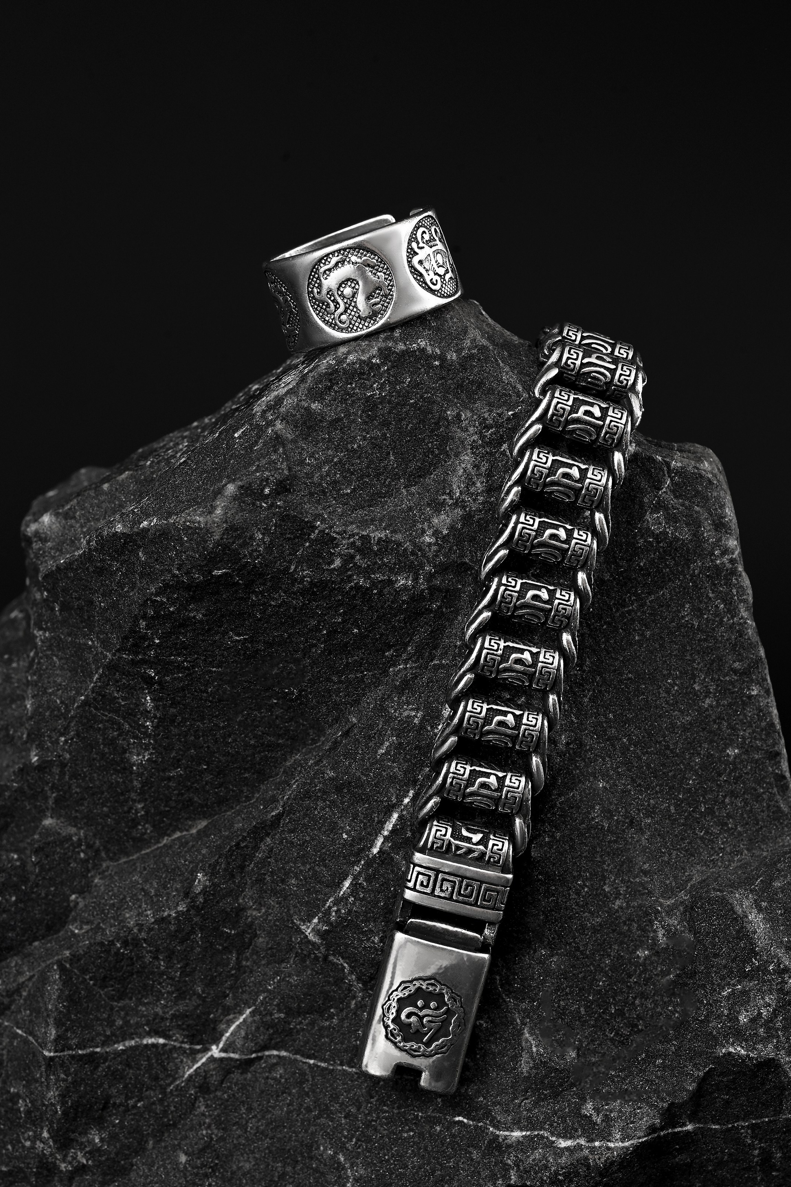 Бижутерия. Предметный контент — фотограф в Саратове Юлия