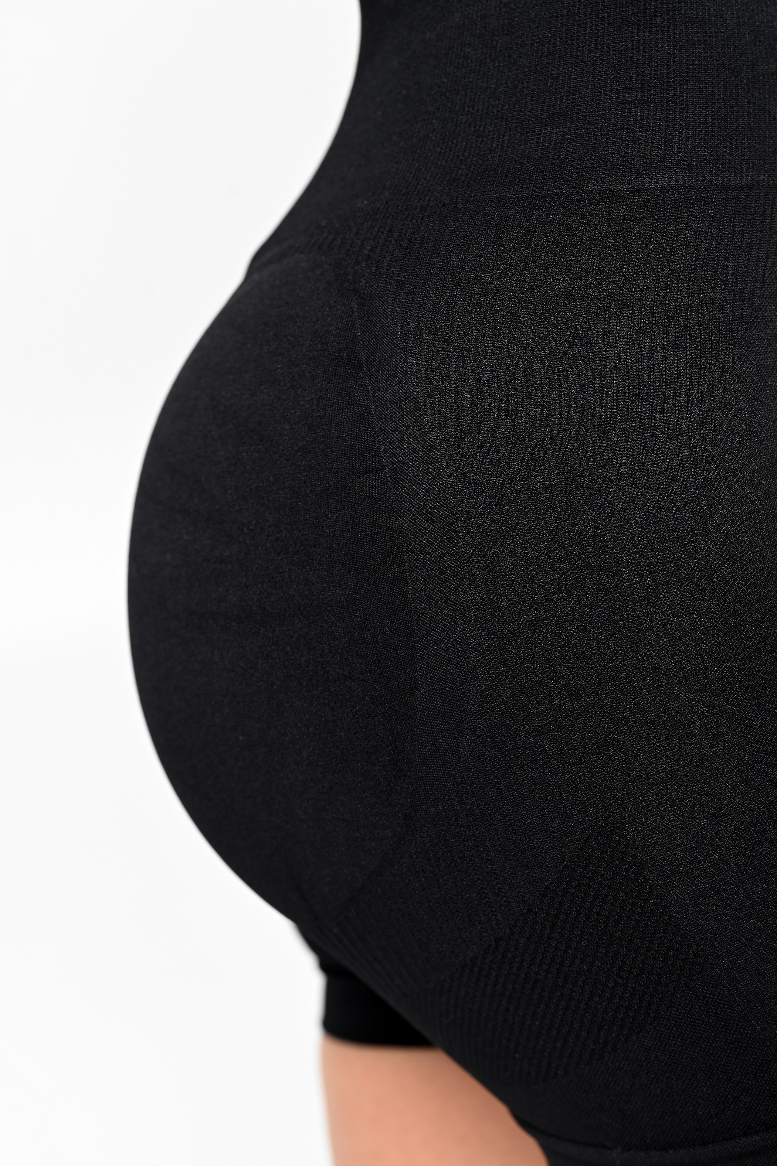 Съемка одежды и обуви. Предметный контент — фотограф в Саратове Юлия