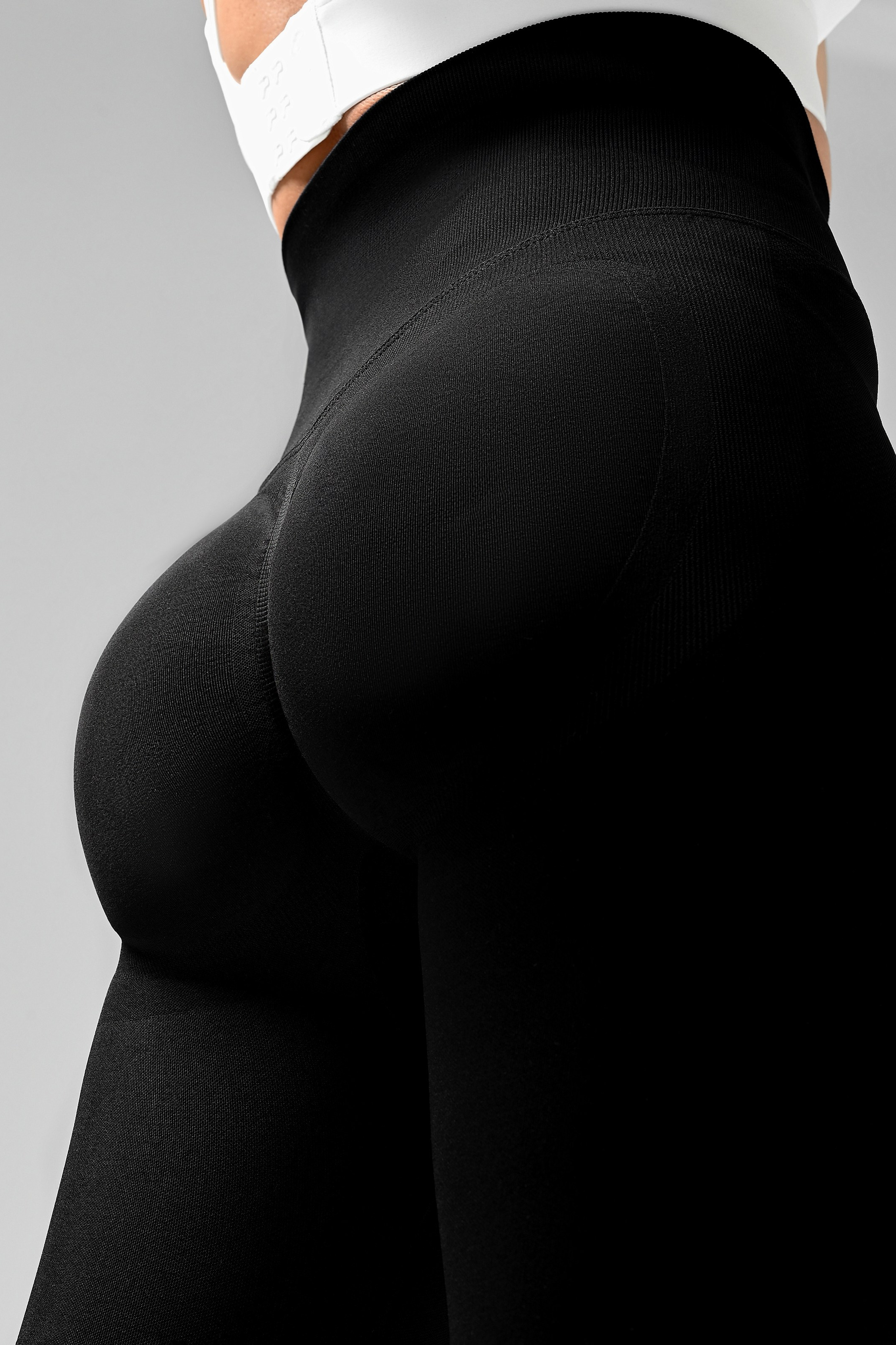 Съемка одежды и обуви. Предметный контент — фотограф в Саратове Юлия