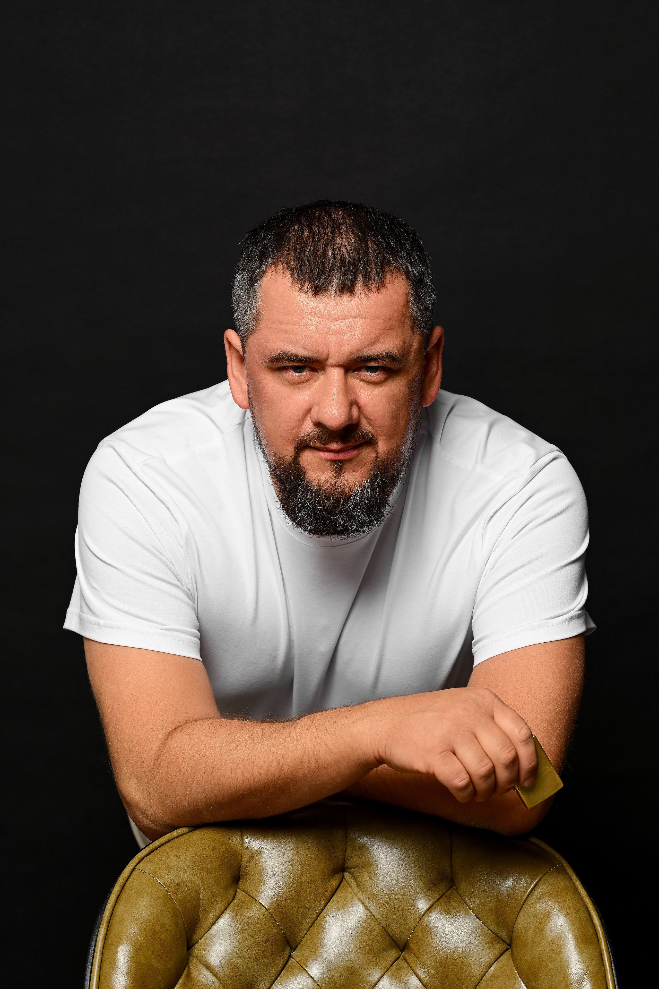 Мужской и женский бизнес портрет. Предметный контент — фотограф в Саратове Юлия