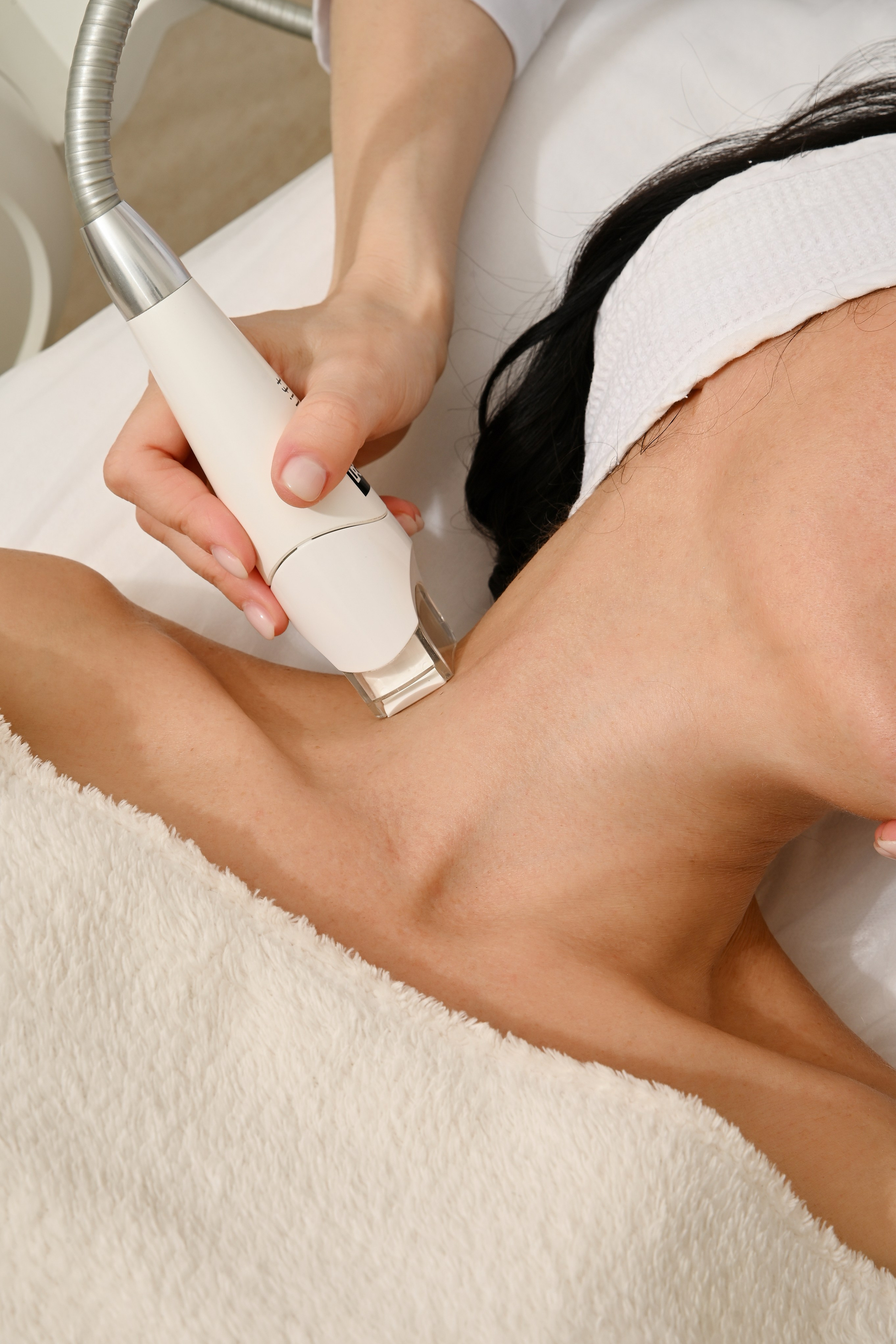 Контент для брендов, экспертов и бьюти мастеров. Предметный контент — фотограф в Саратове Юлия