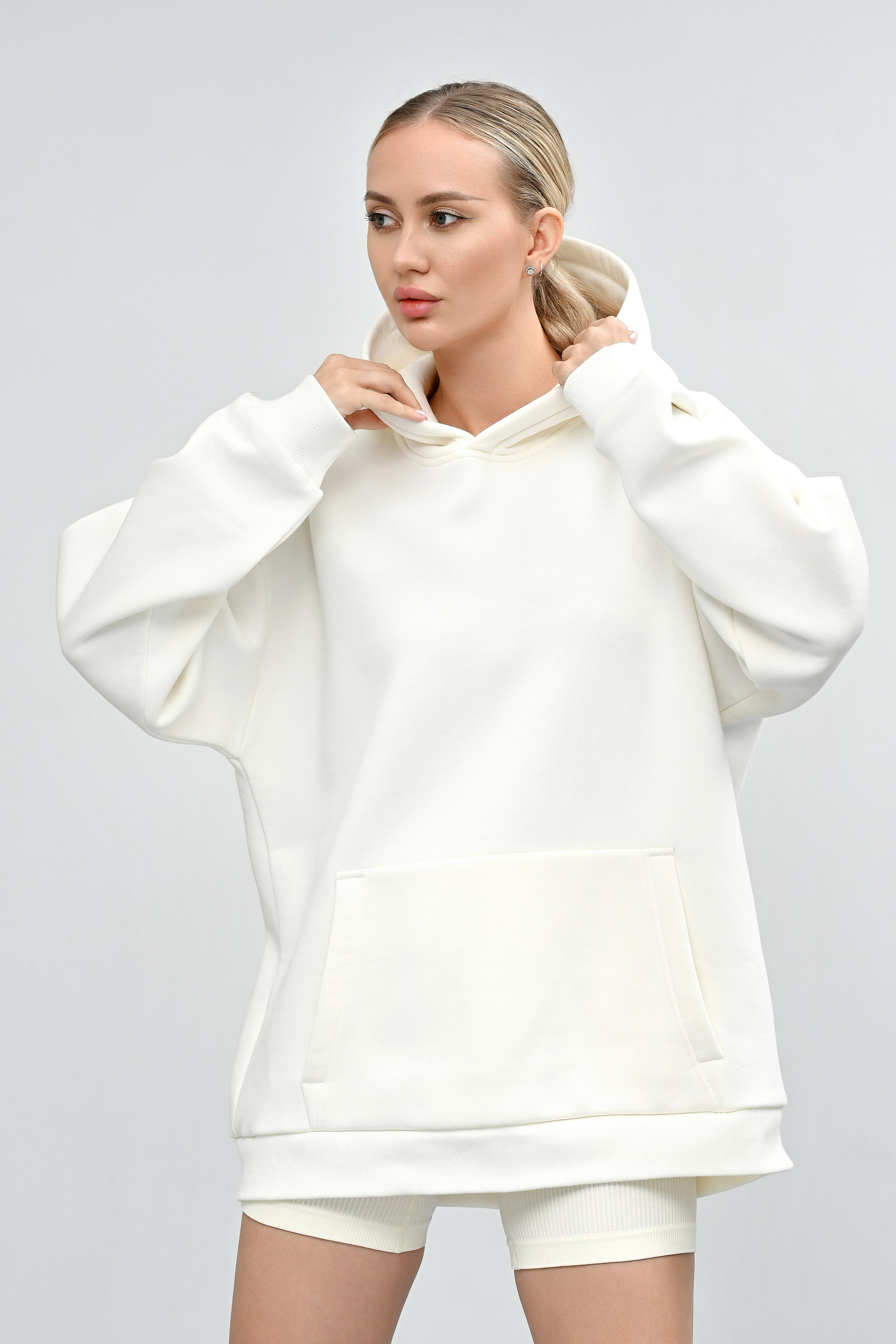 Съемка одежды и обуви. Предметный контент — фотограф в Саратове Юлия