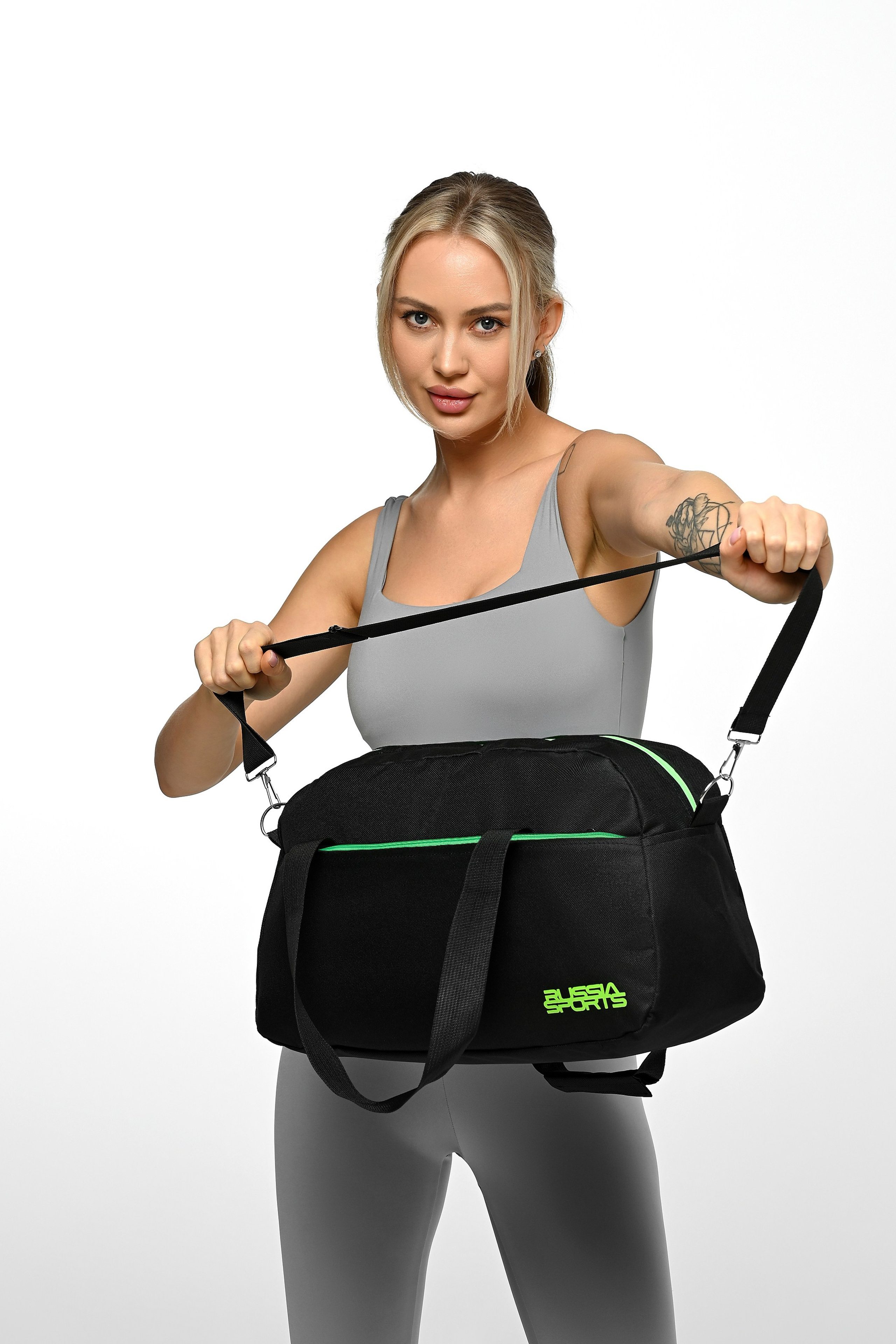 Съемка сумок, кошельков, рюкзаков и других аксессуаров. Предметный контент — фотограф в Саратове Юлия