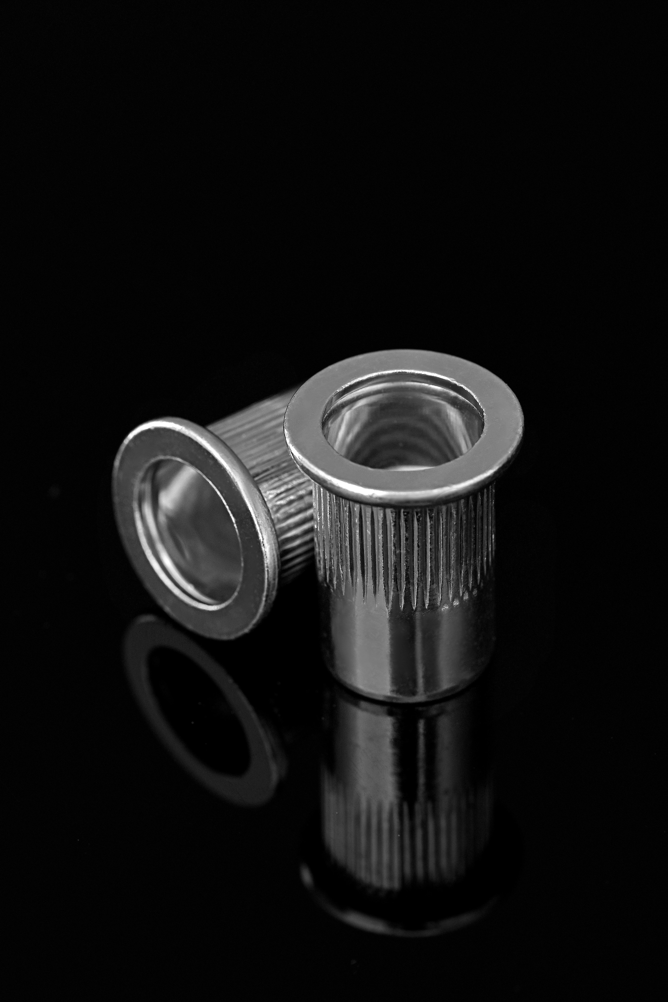 Инструменты, комплектующие и другой разного рода крепеж. Предметный контент — фотограф в Саратове Юлия