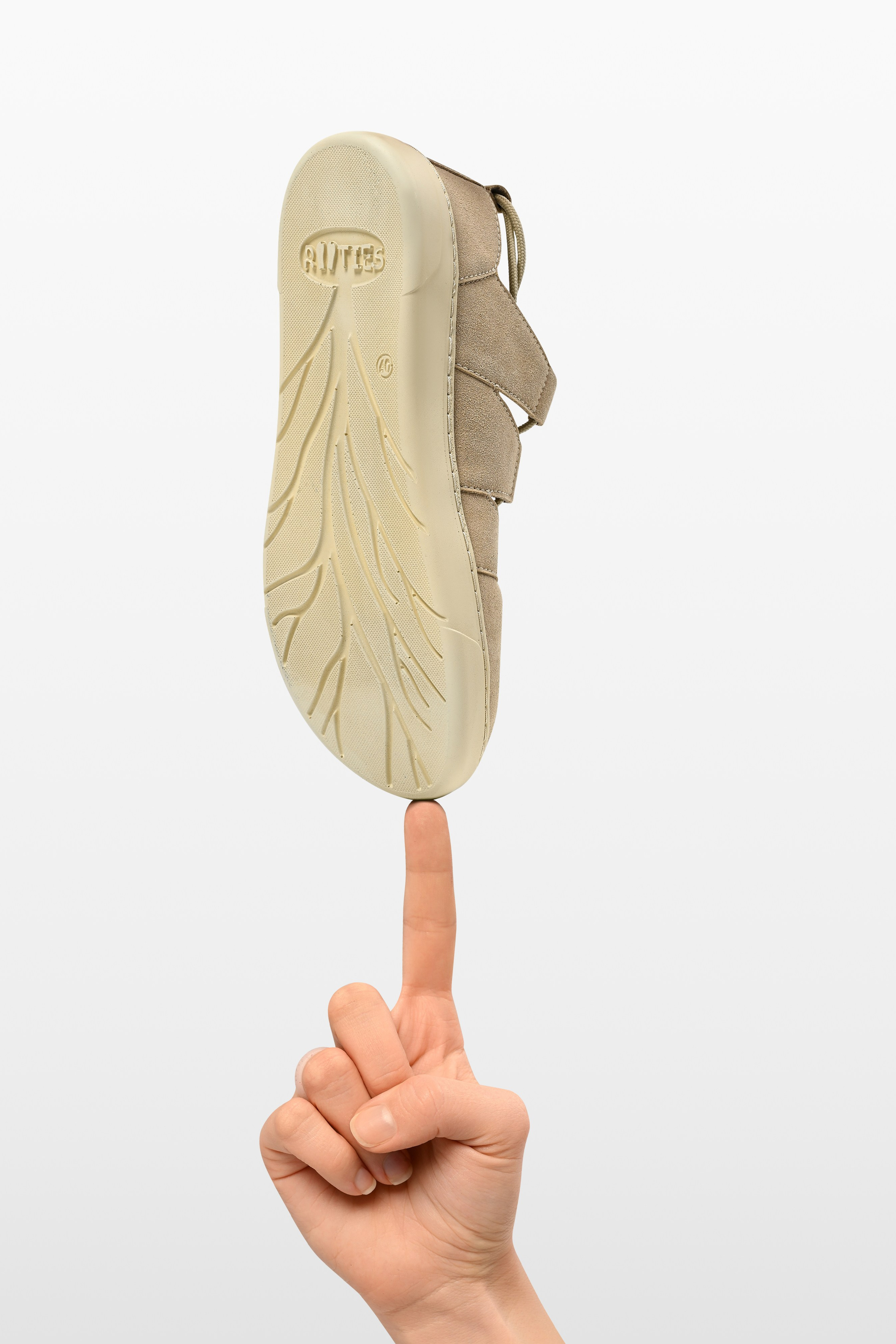 Съемка одежды и обуви. Предметный контент — фотограф в Саратове Юлия