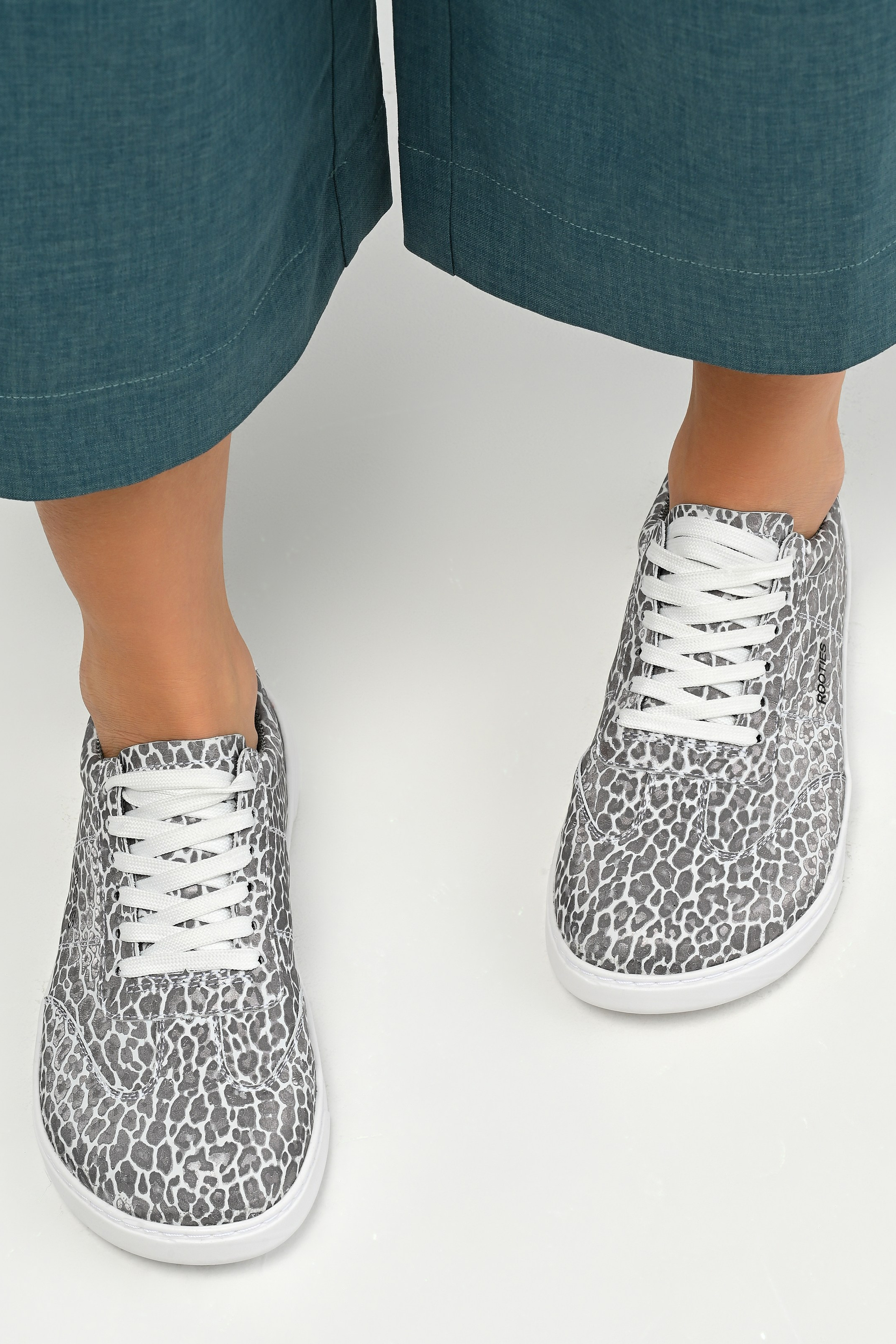 Съемка одежды и обуви. Предметный контент — фотограф в Саратове Юлия