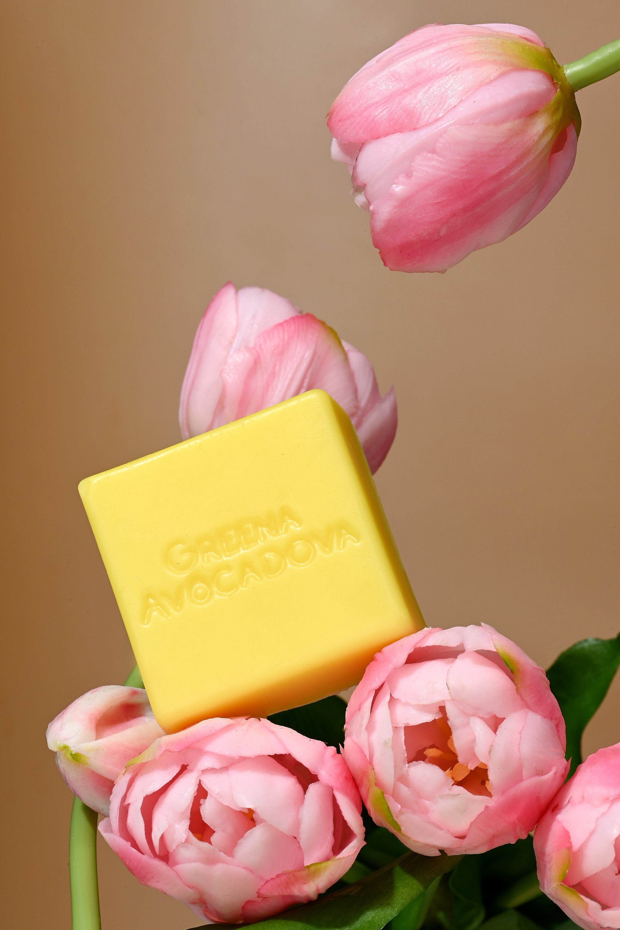 Уходовая и декоративная косметика. Предметный контент — фотограф в Саратове Юлия