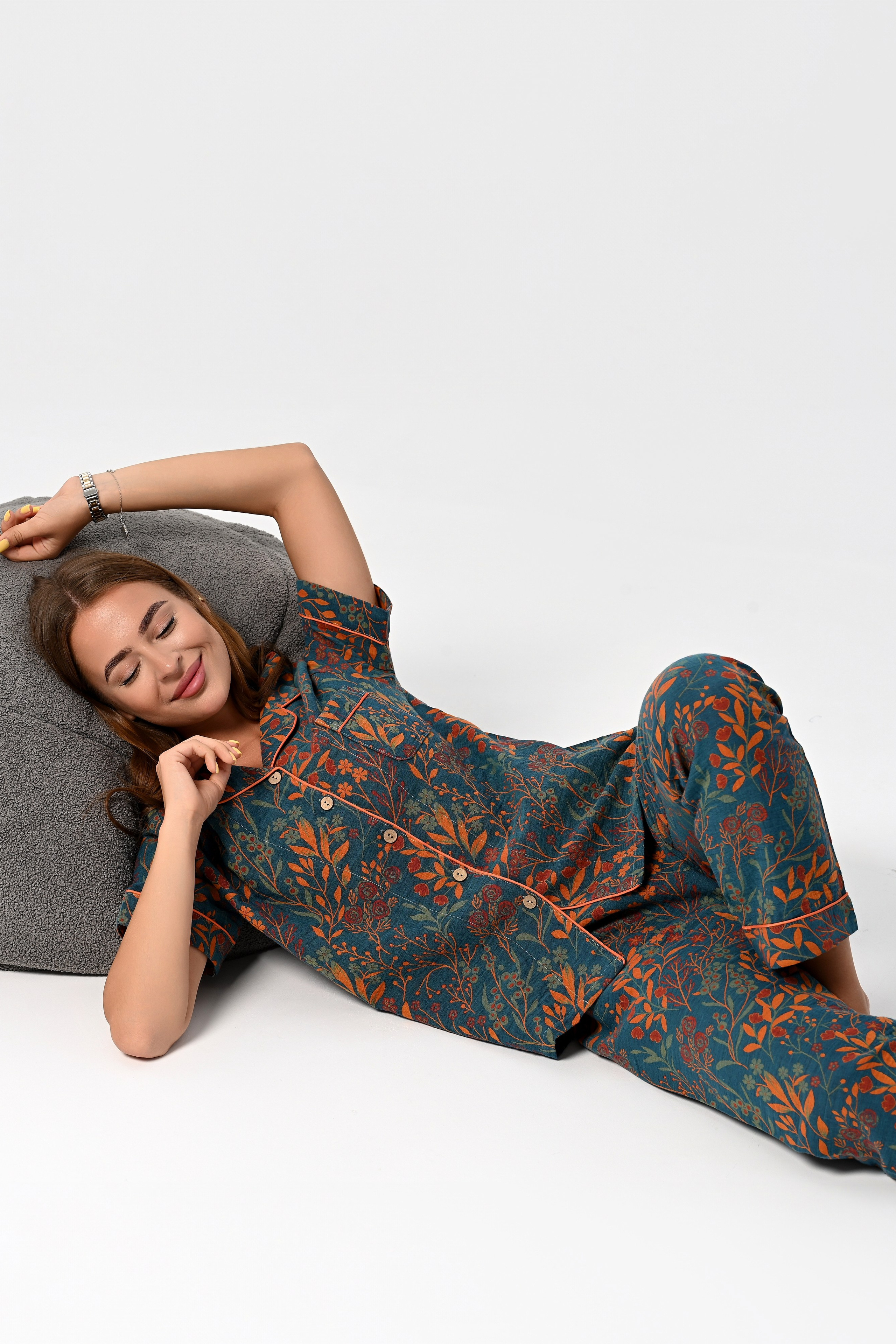 Съемка одежды и обуви. Предметный контент — фотограф в Саратове Юлия