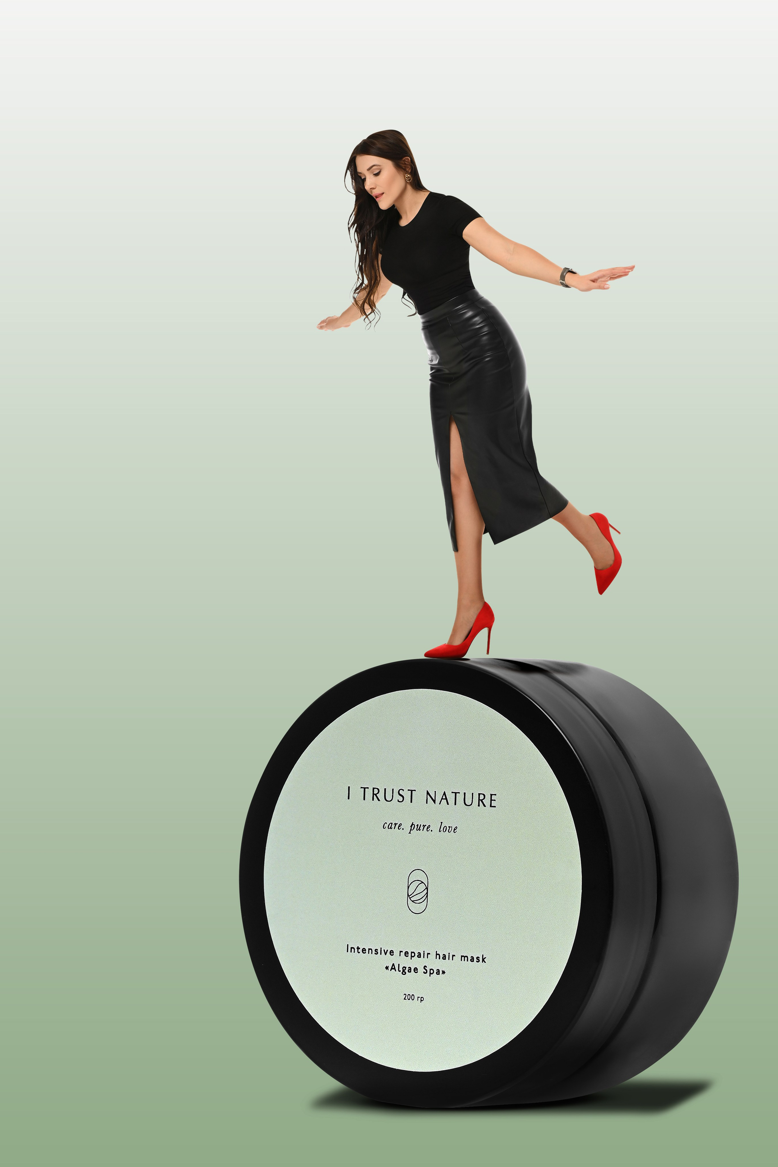 Уходовая и декоративная косметика. Предметный контент — фотограф в Саратове Юлия