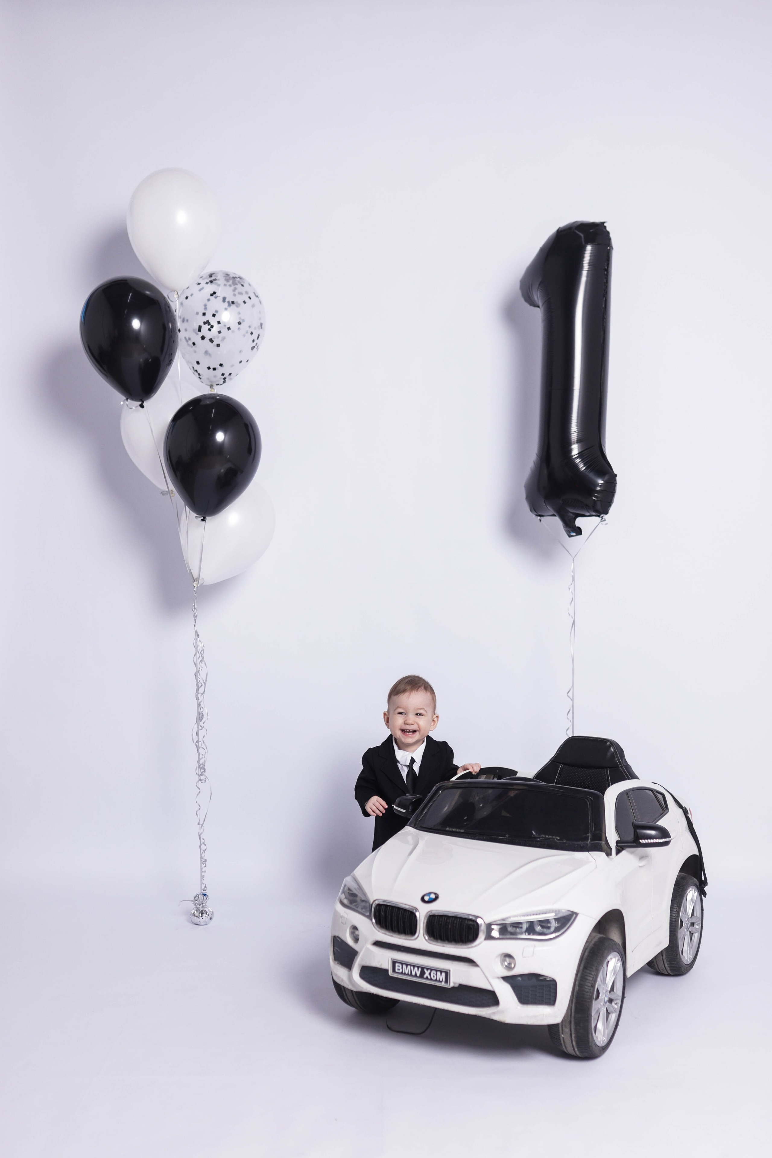 машина на фотосессия без фотографа в студии автопортрета Нижний