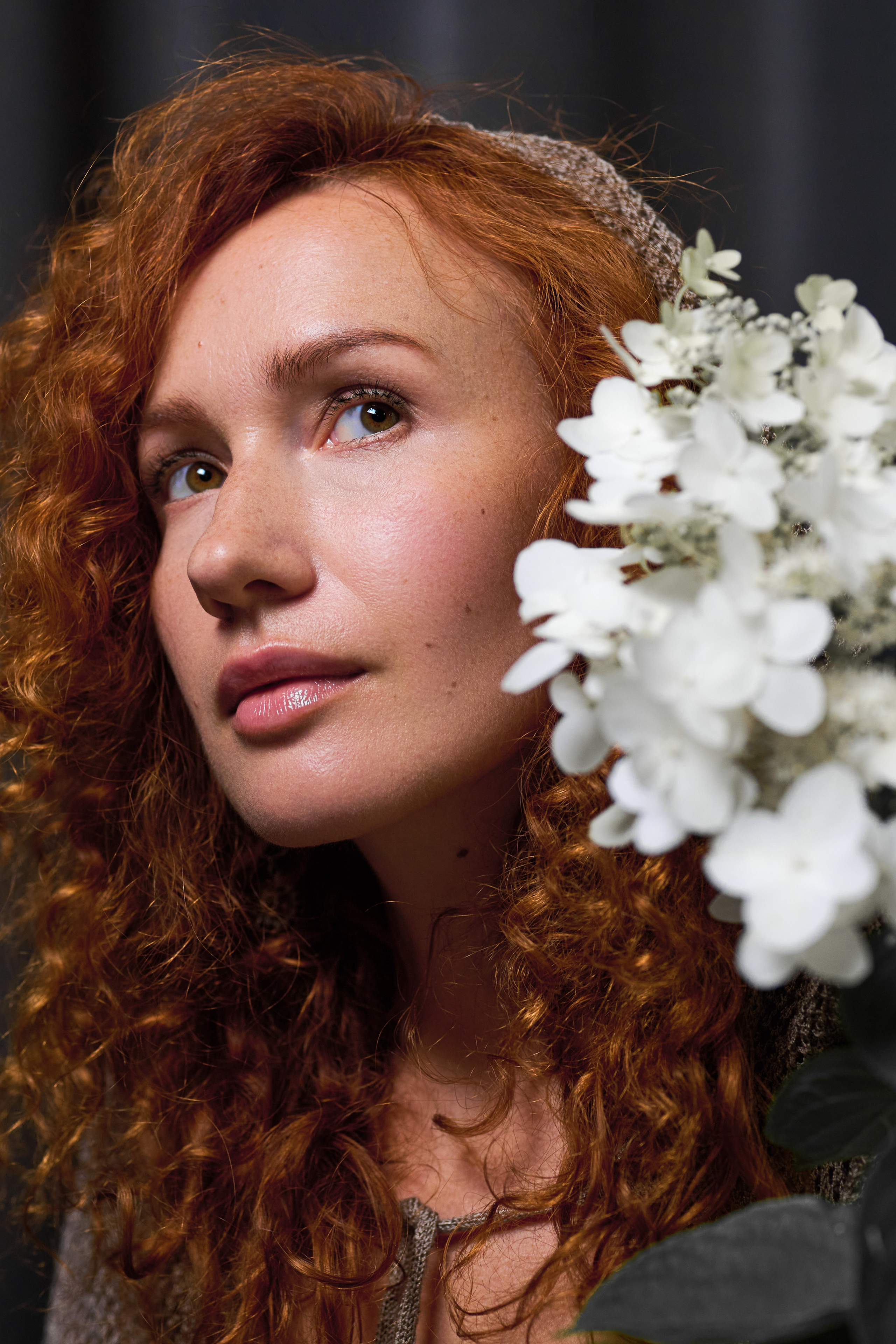 Фотосессия женщины в страстном образе