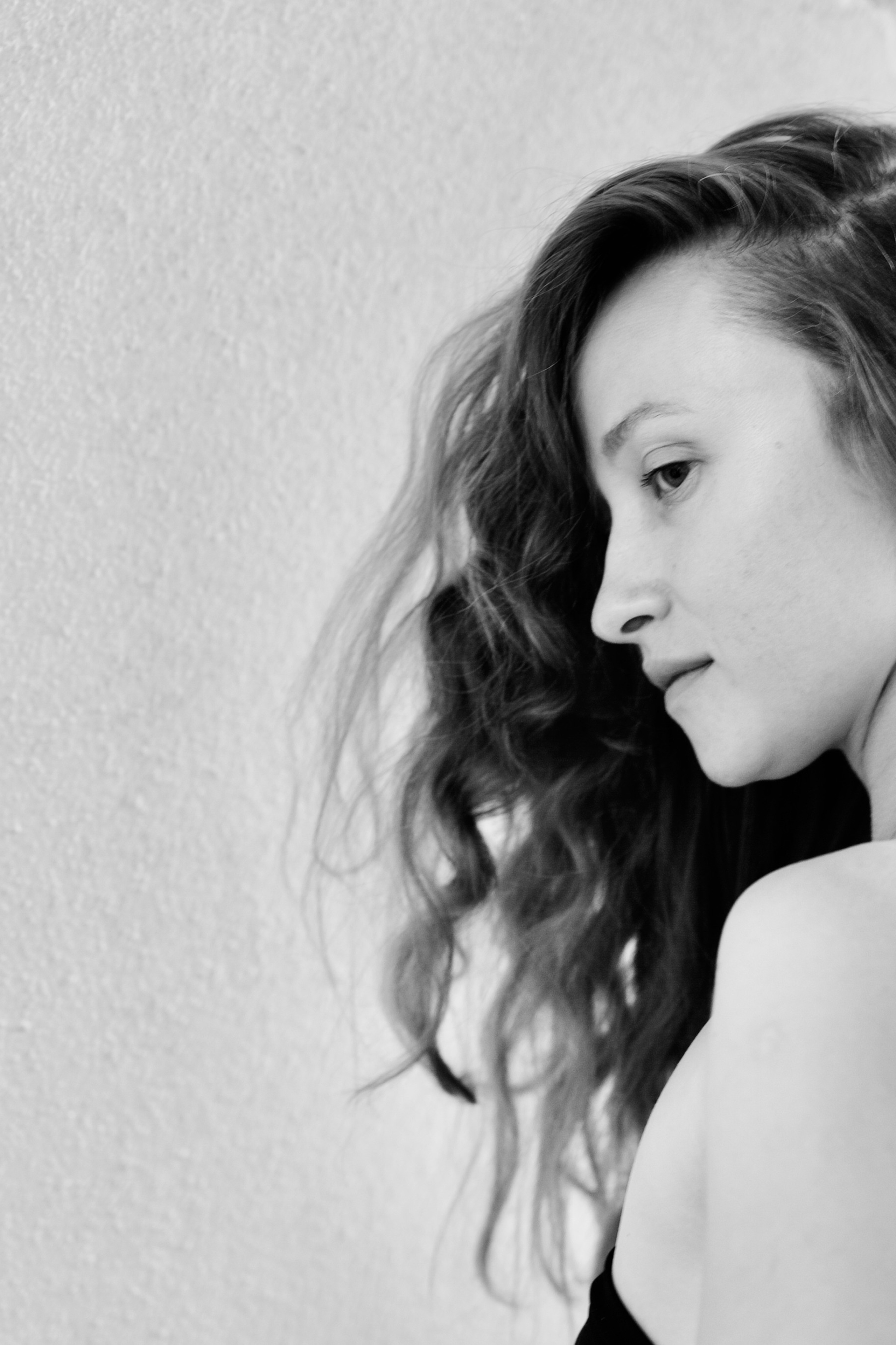 Портретная съёмка (фотосессия) девушки в студии в двух образах