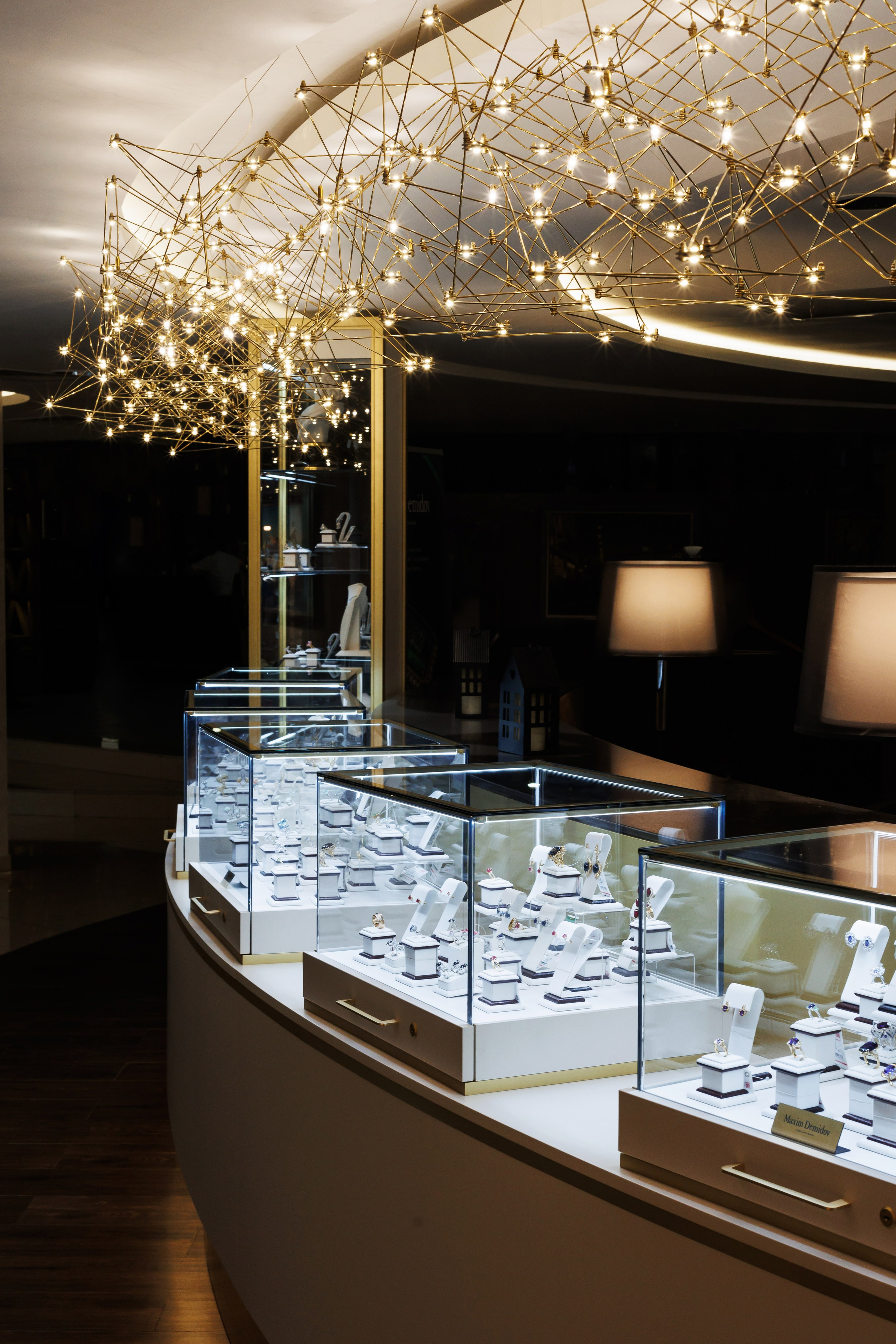 Ювелирная стойка, аэропорт Пулково, СПБ