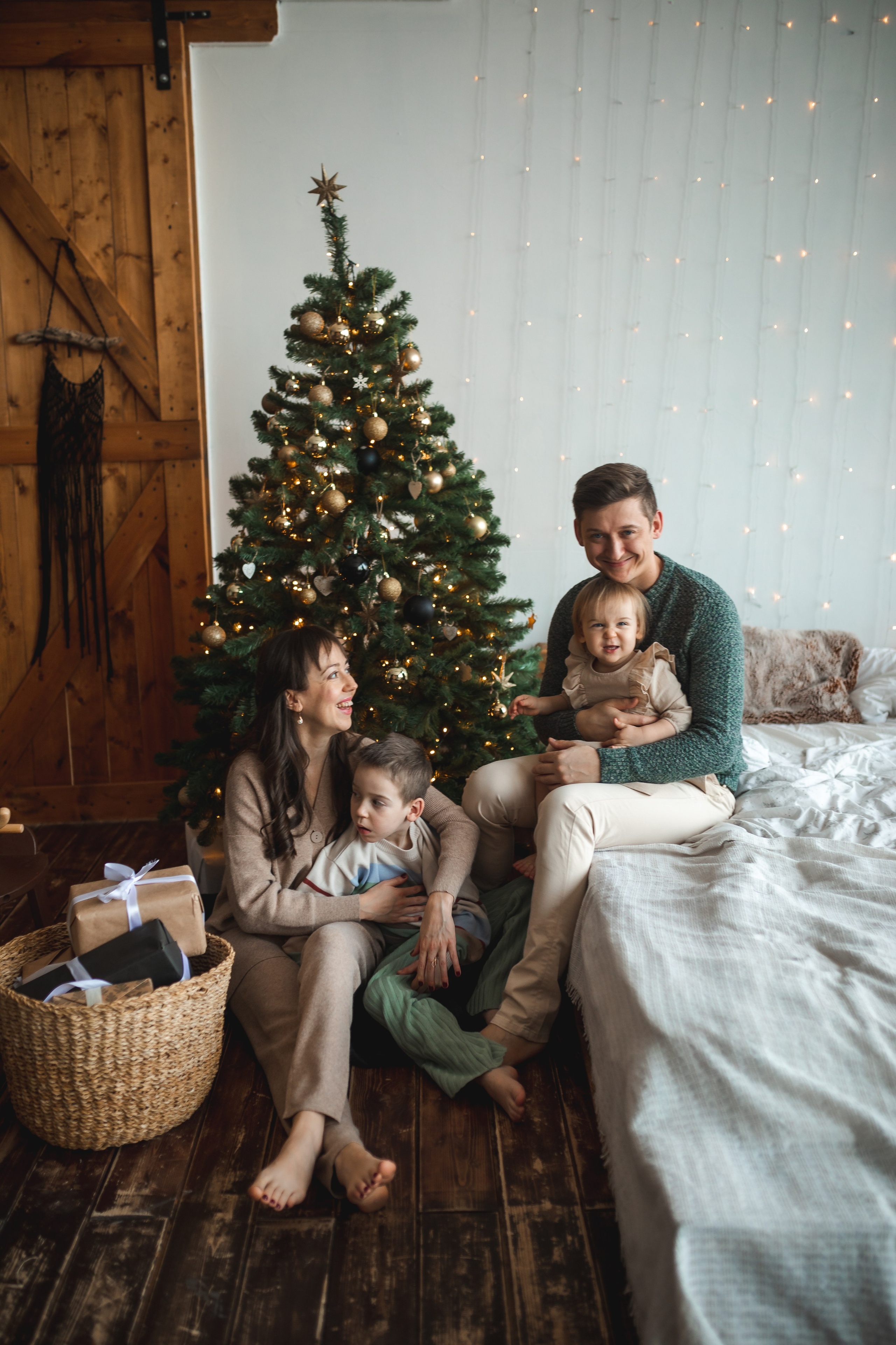 Фотосессии в студии. Детский фотограф Александра Тихонова