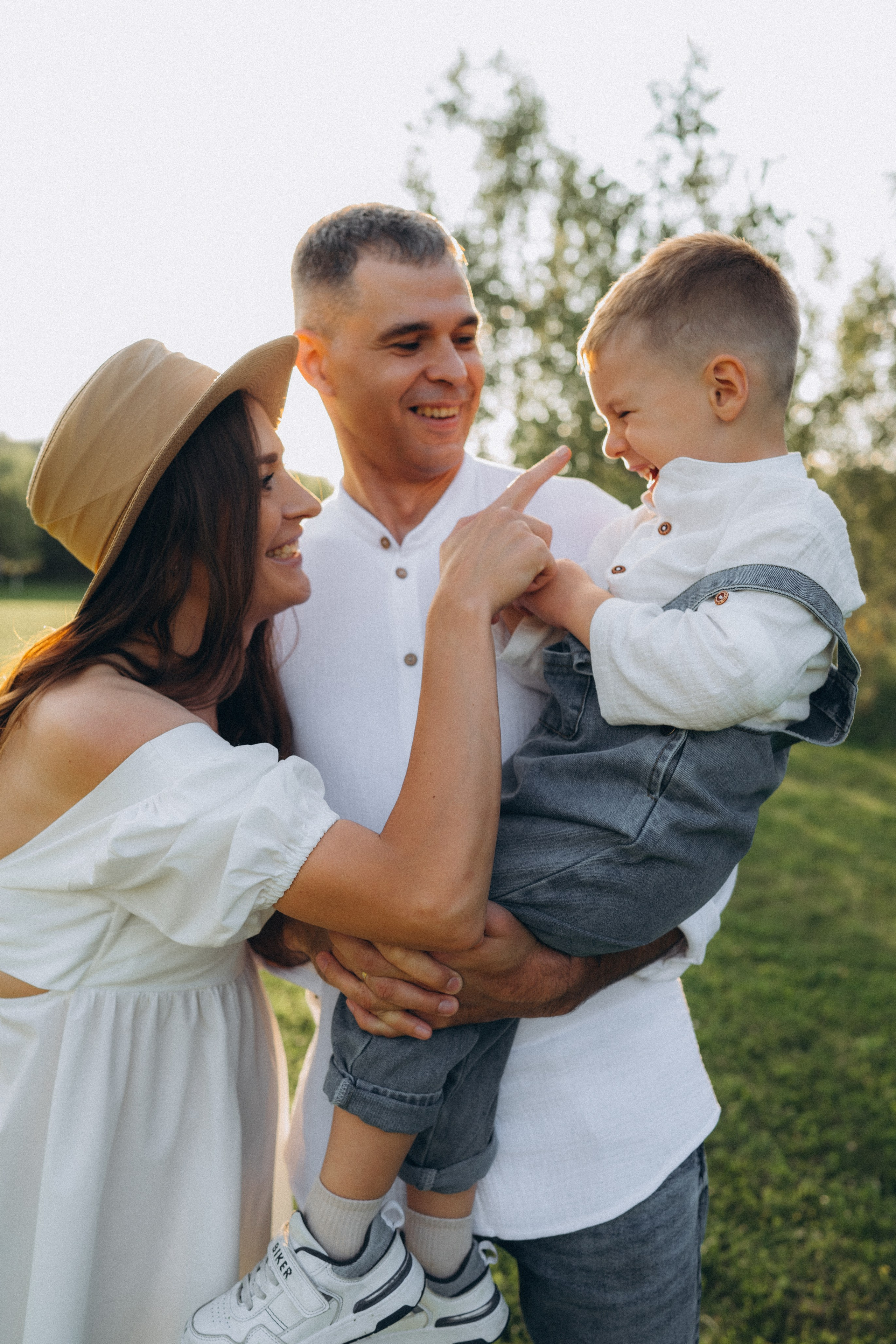 Юрий, Виктория и Рома