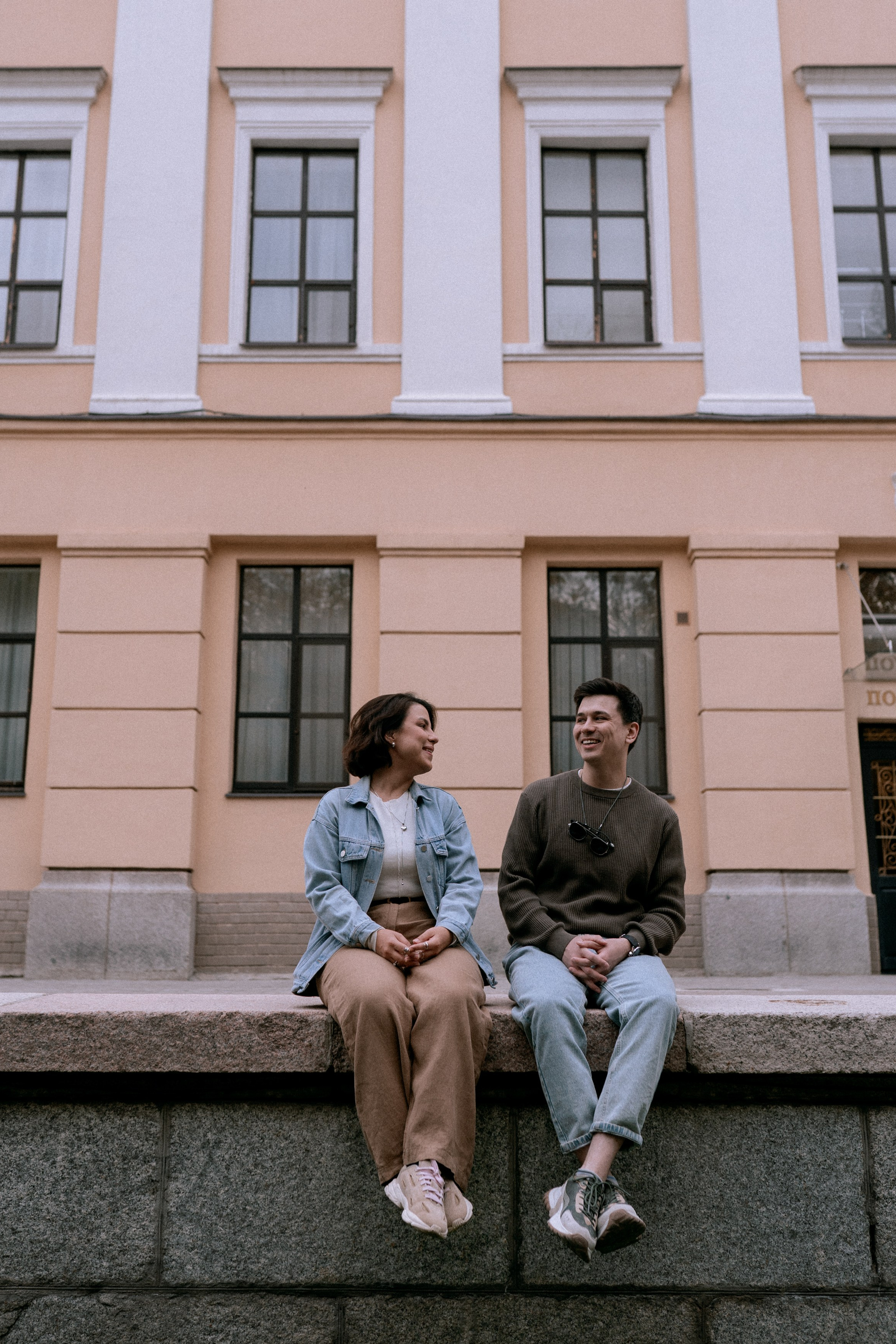 City date in Autumn