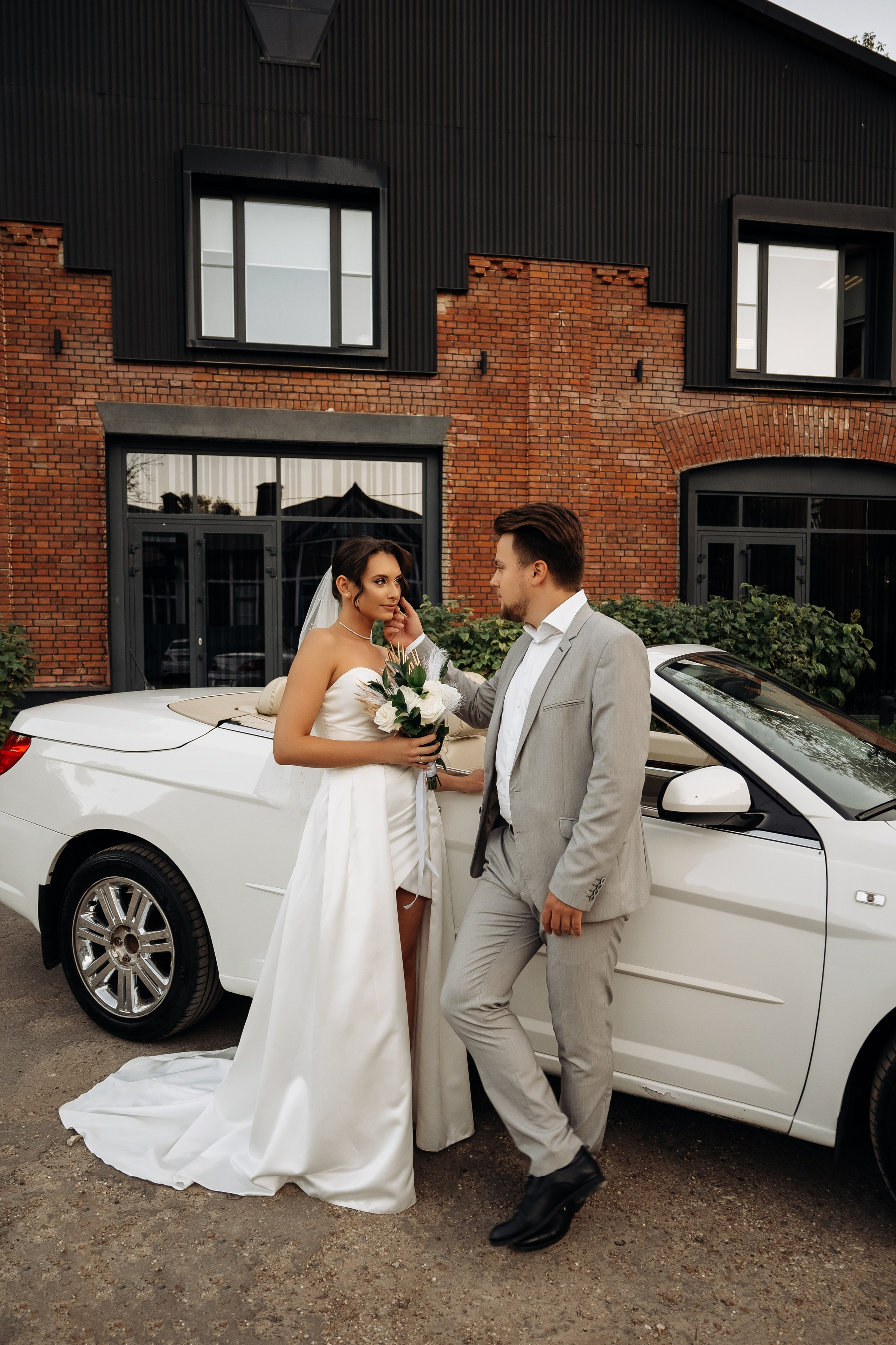 Аня и Саша Прогулка