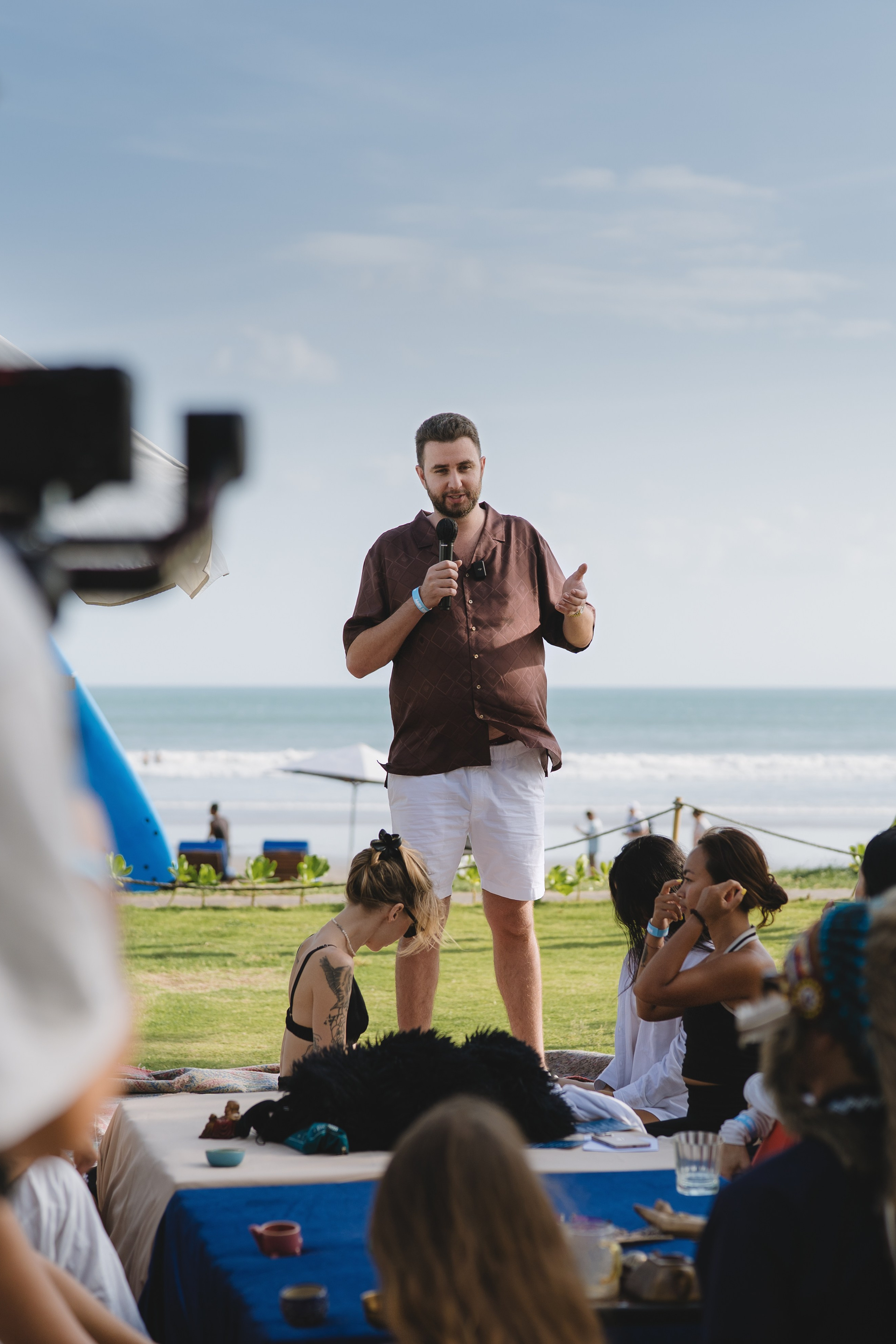 TEUS Group, Agents Yoga session by the Ocean. Сергей Зворыгин