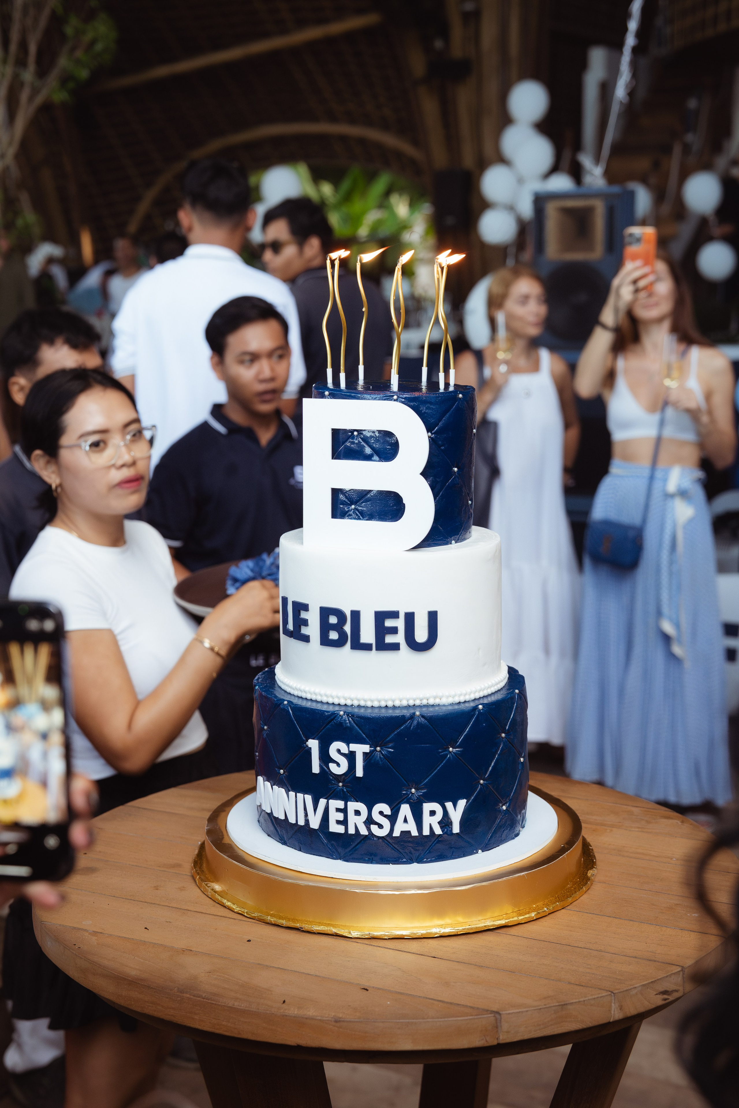 Le Blue Bali, a luxury beachfront restaurant Anniversary. Сергей Зворыгин