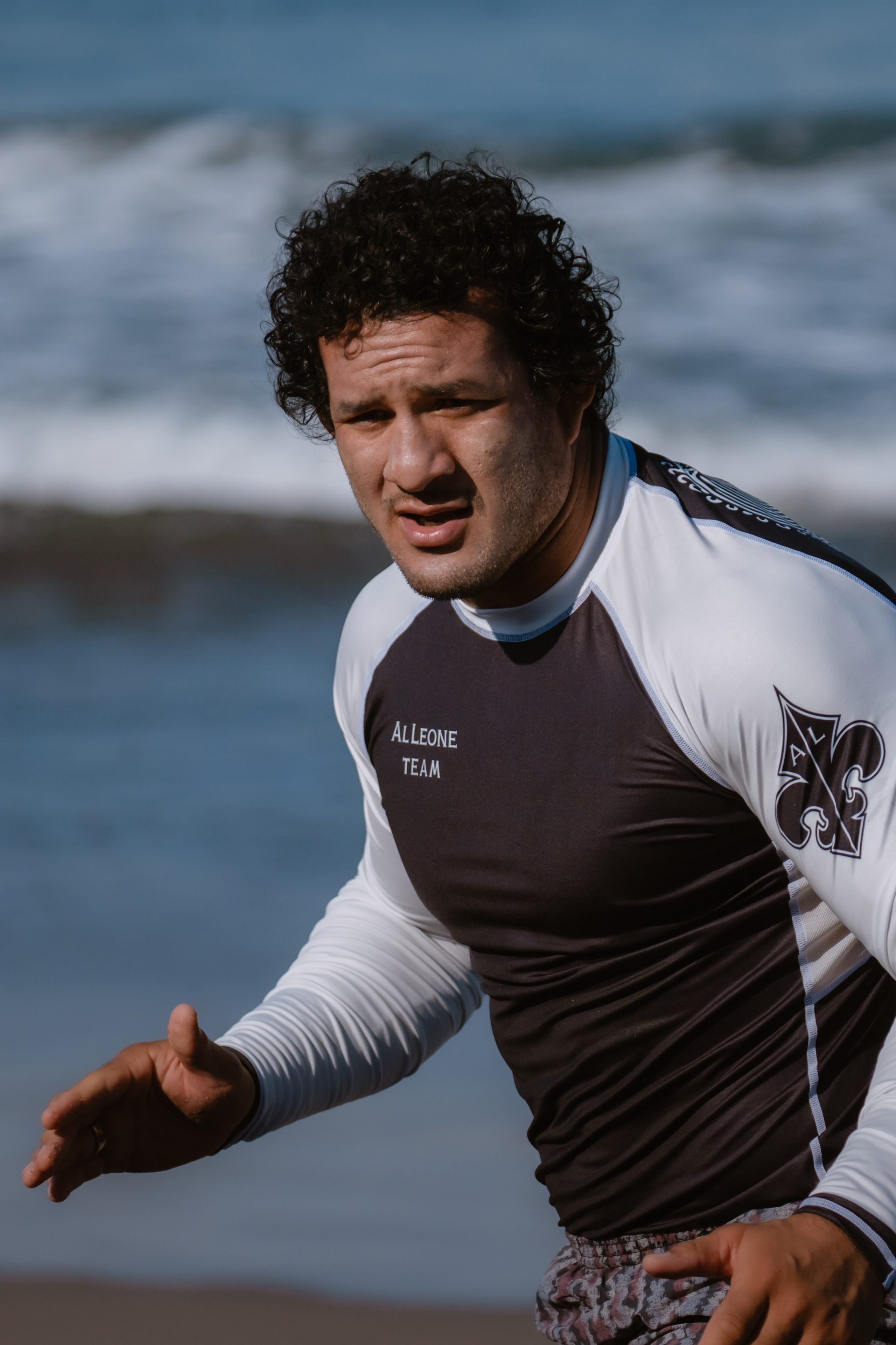 Al Leone athletes having fun surfing in the Pacific Ocean. Сергей Зворыгин